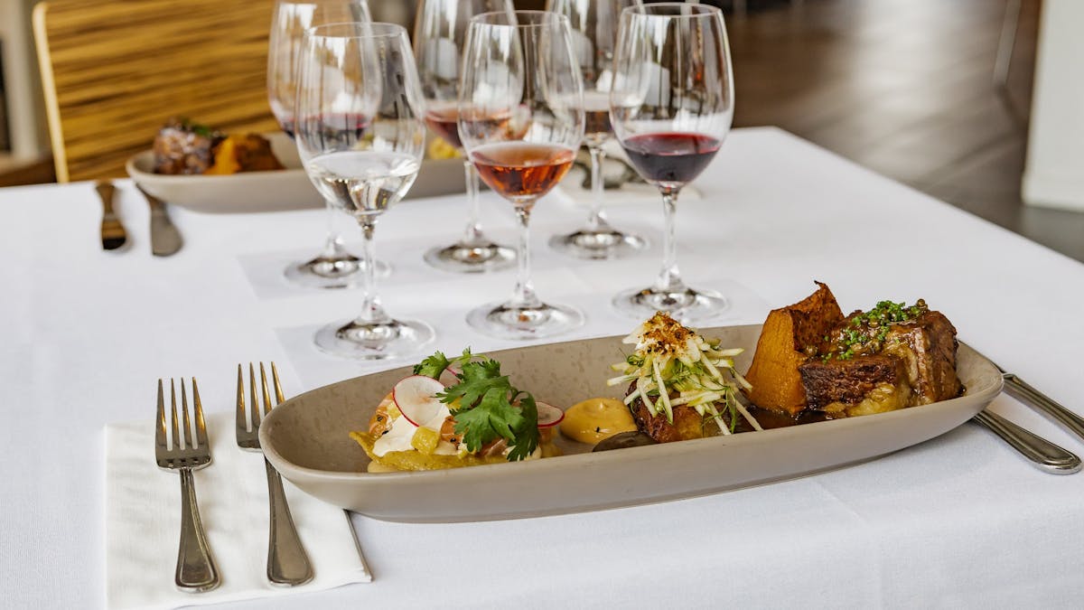 Seasonal Signature Dish "Medley of Mains"