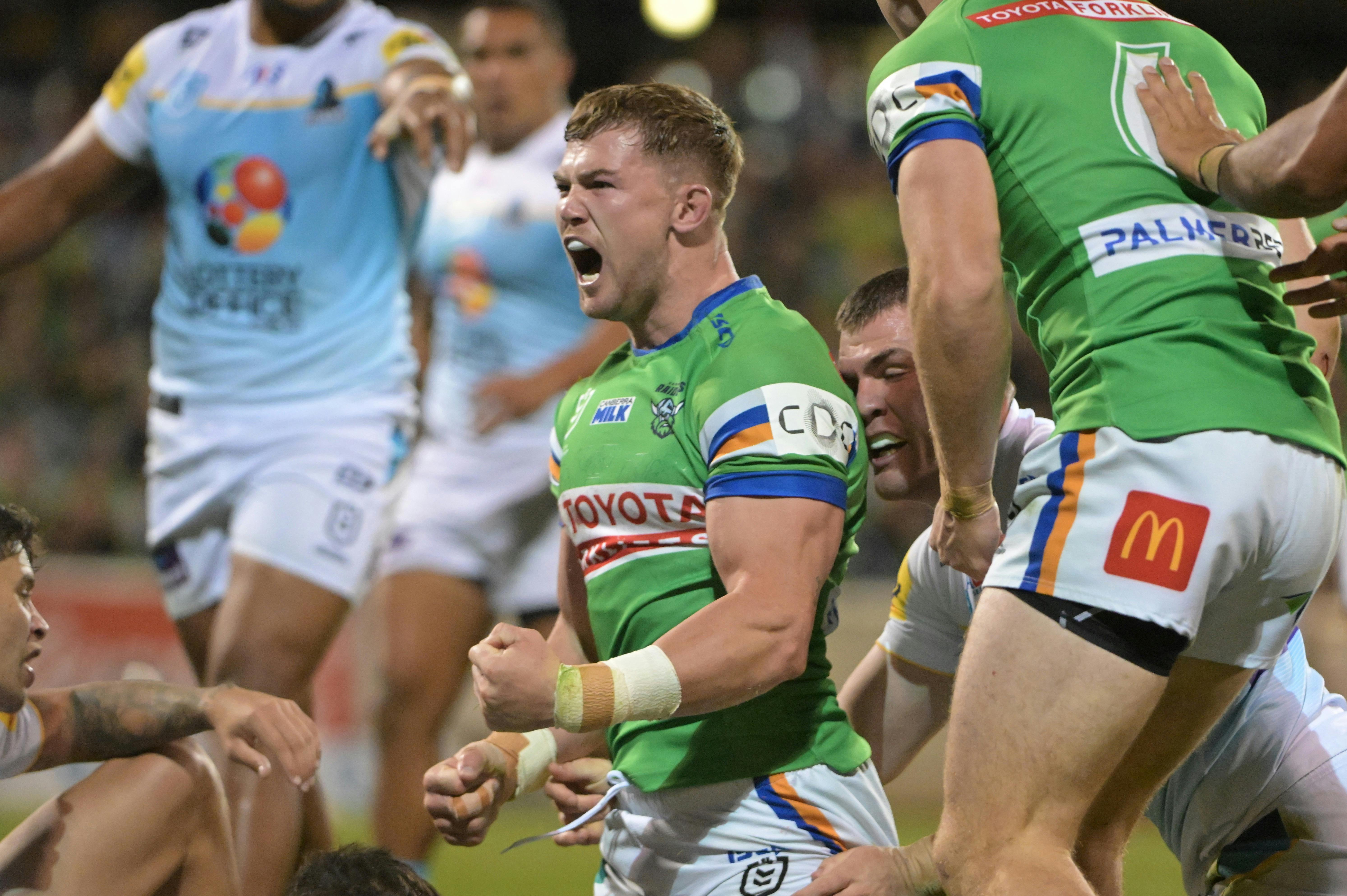 Raiders v Titans - NRL Round 11