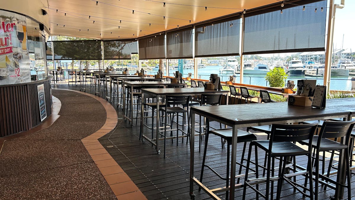 Our harbour tables