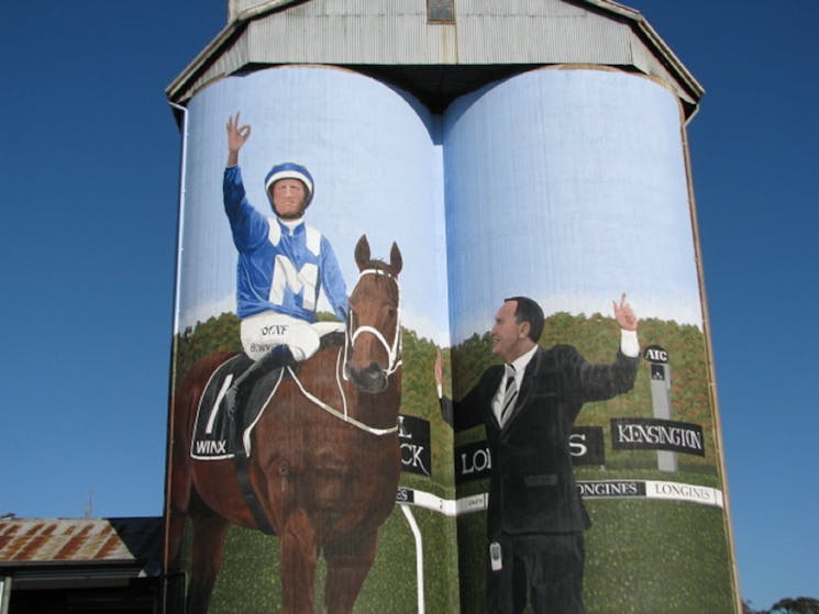 Silo at Dunedoo