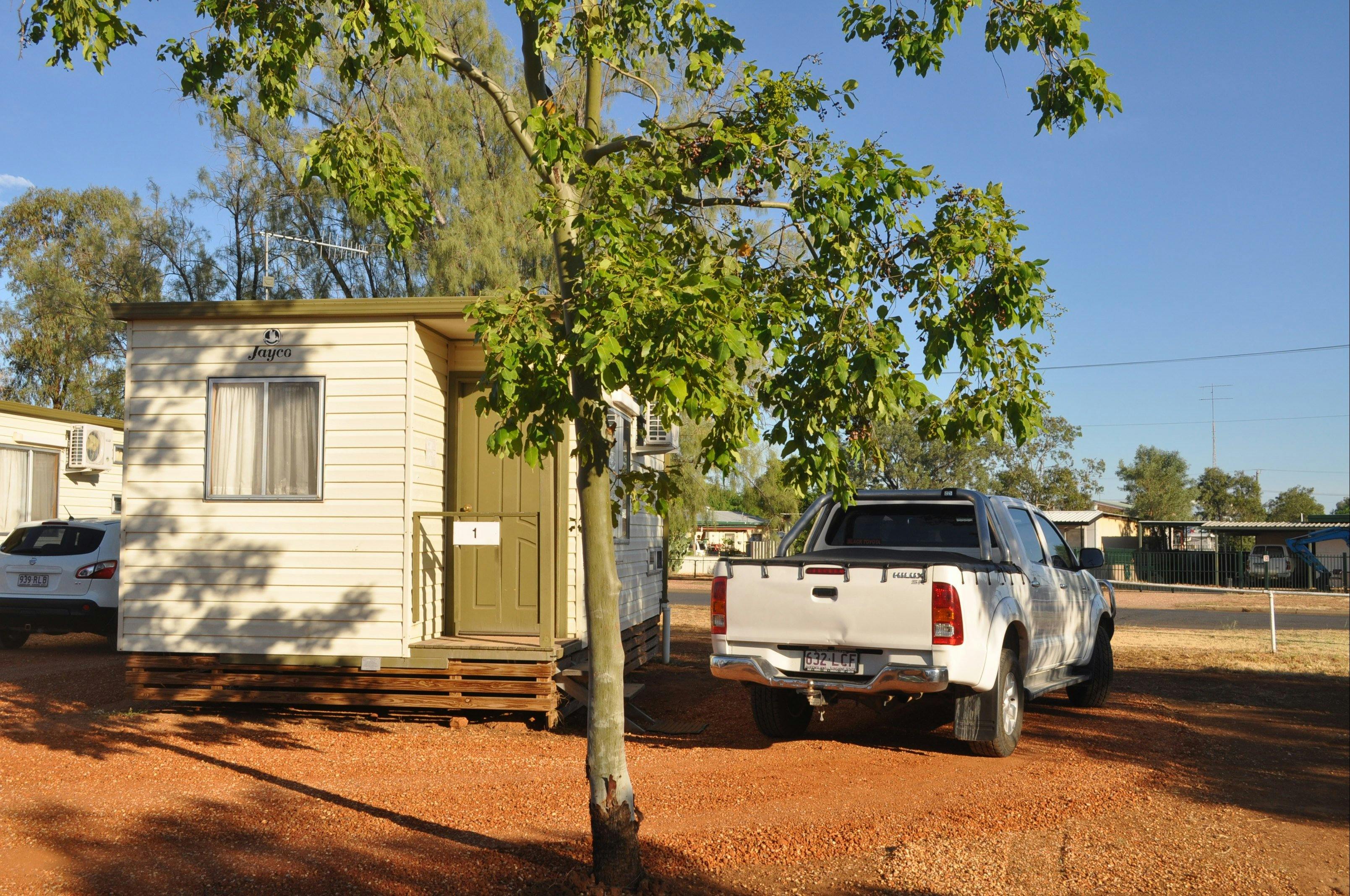Lightning Ridge Holiday Park NSW Holidays & Things to