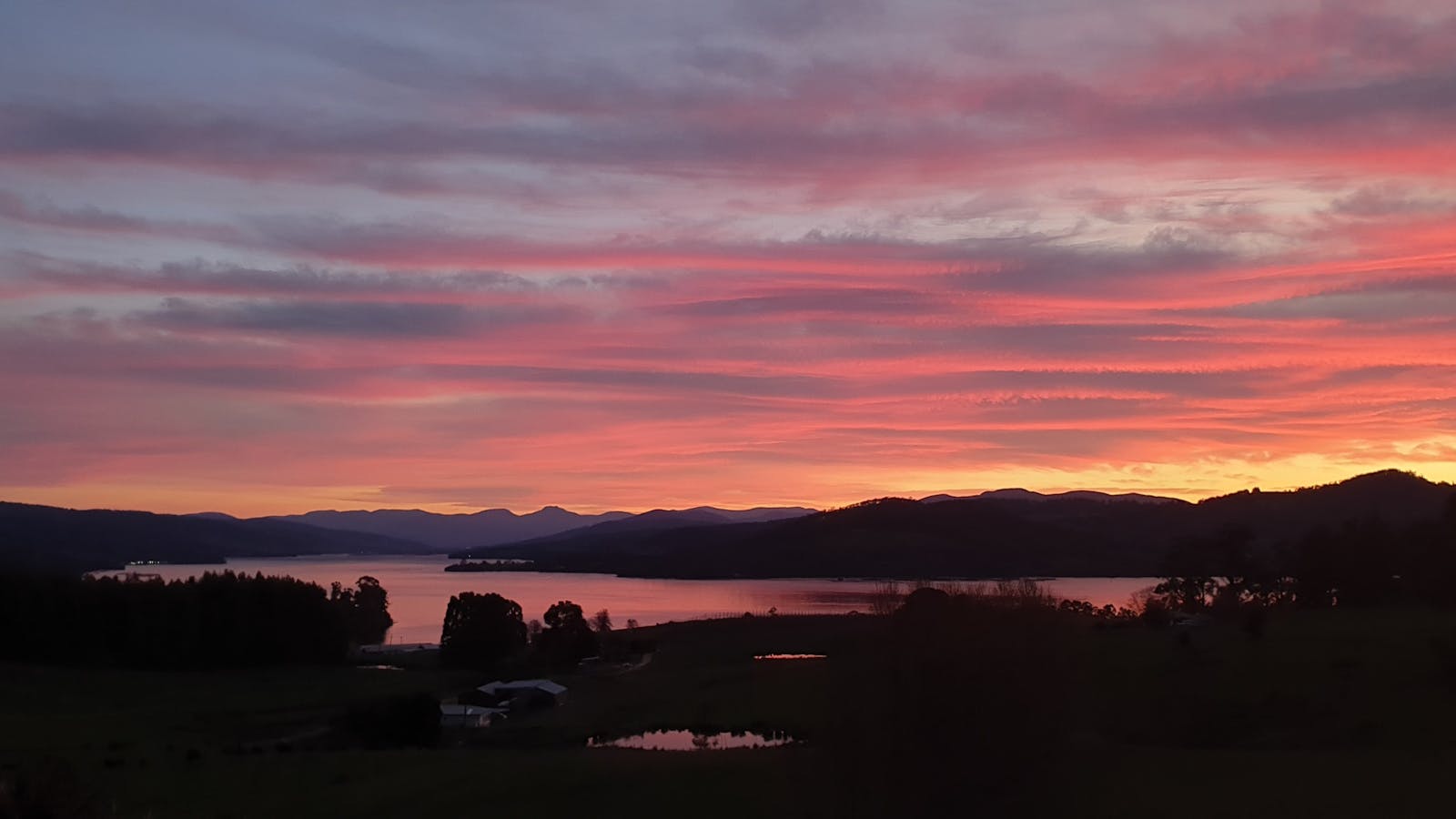 Huon Belle Homestead Sunrise from the verandah