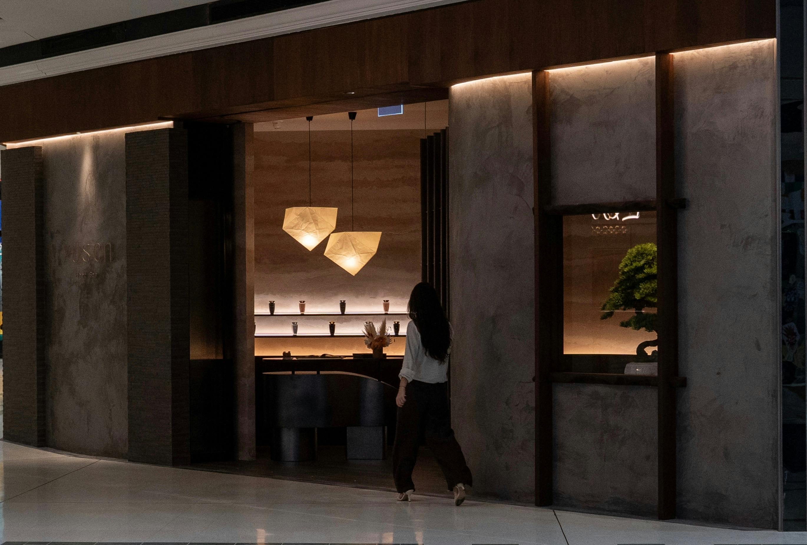 Find us at Pacific Fair Shopping Centre, Broadbeach — the Gold Coast’s luxury head spa destination