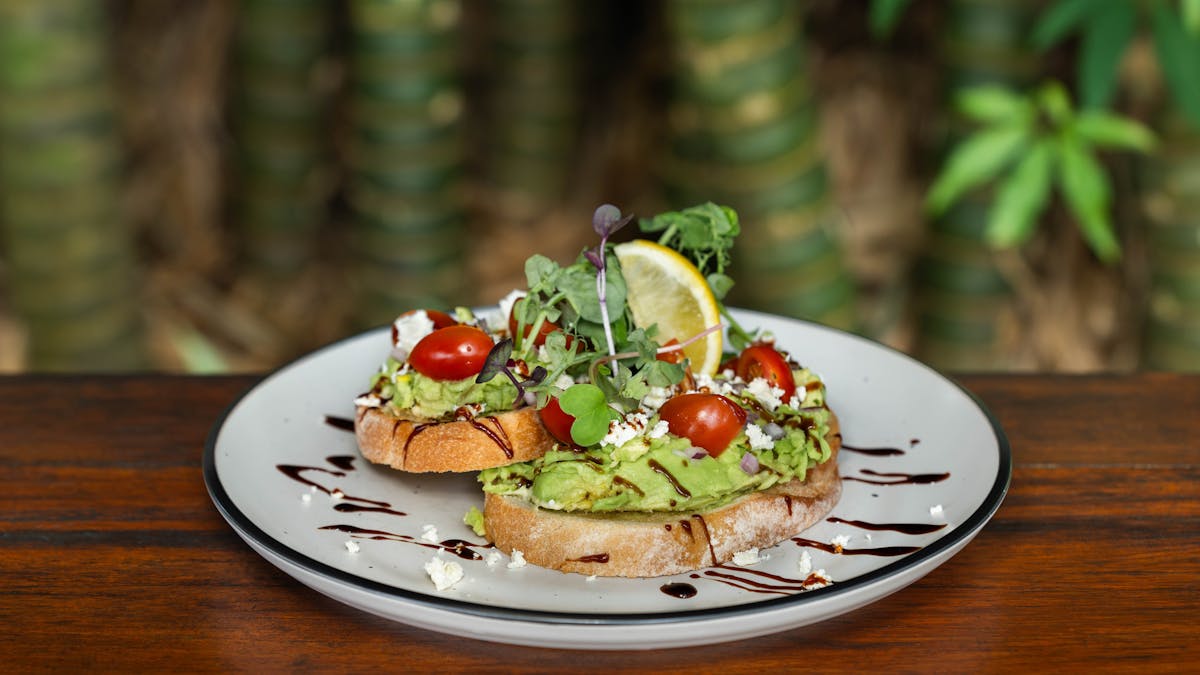 Avo Smash, Shanti Cafe, Mission Beach Qld