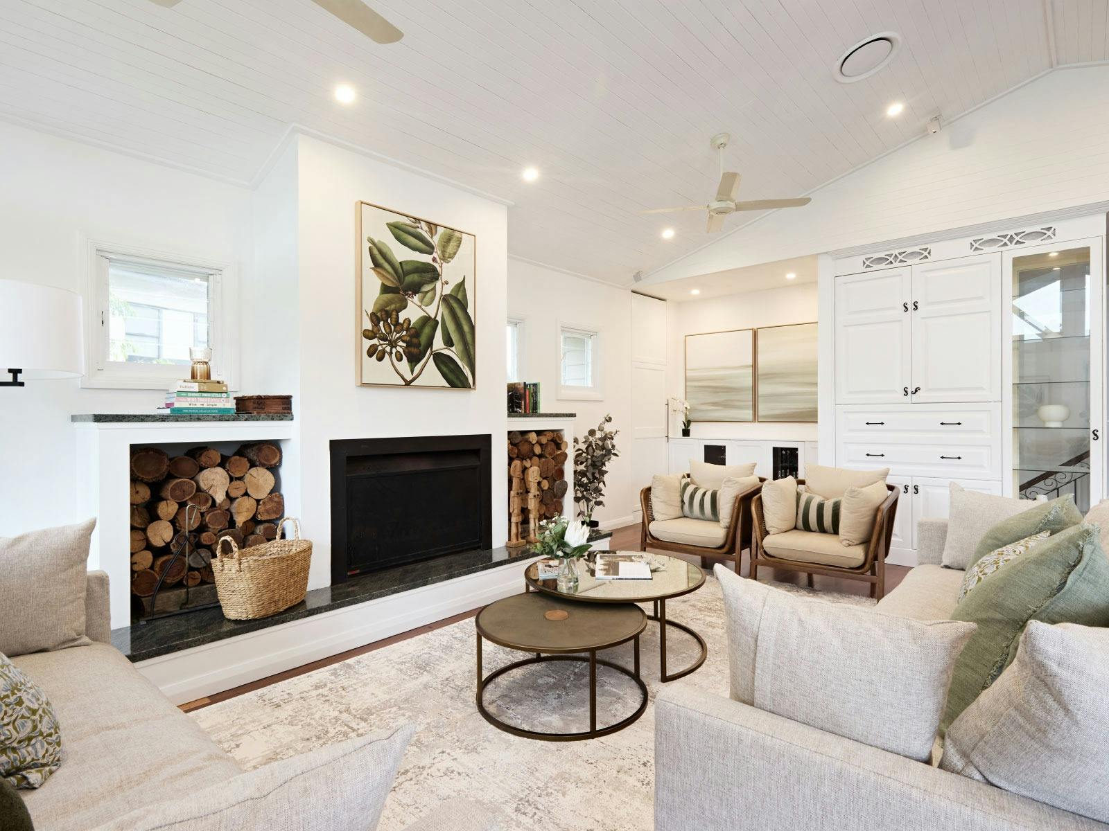 格林八號休息室設有壁爐