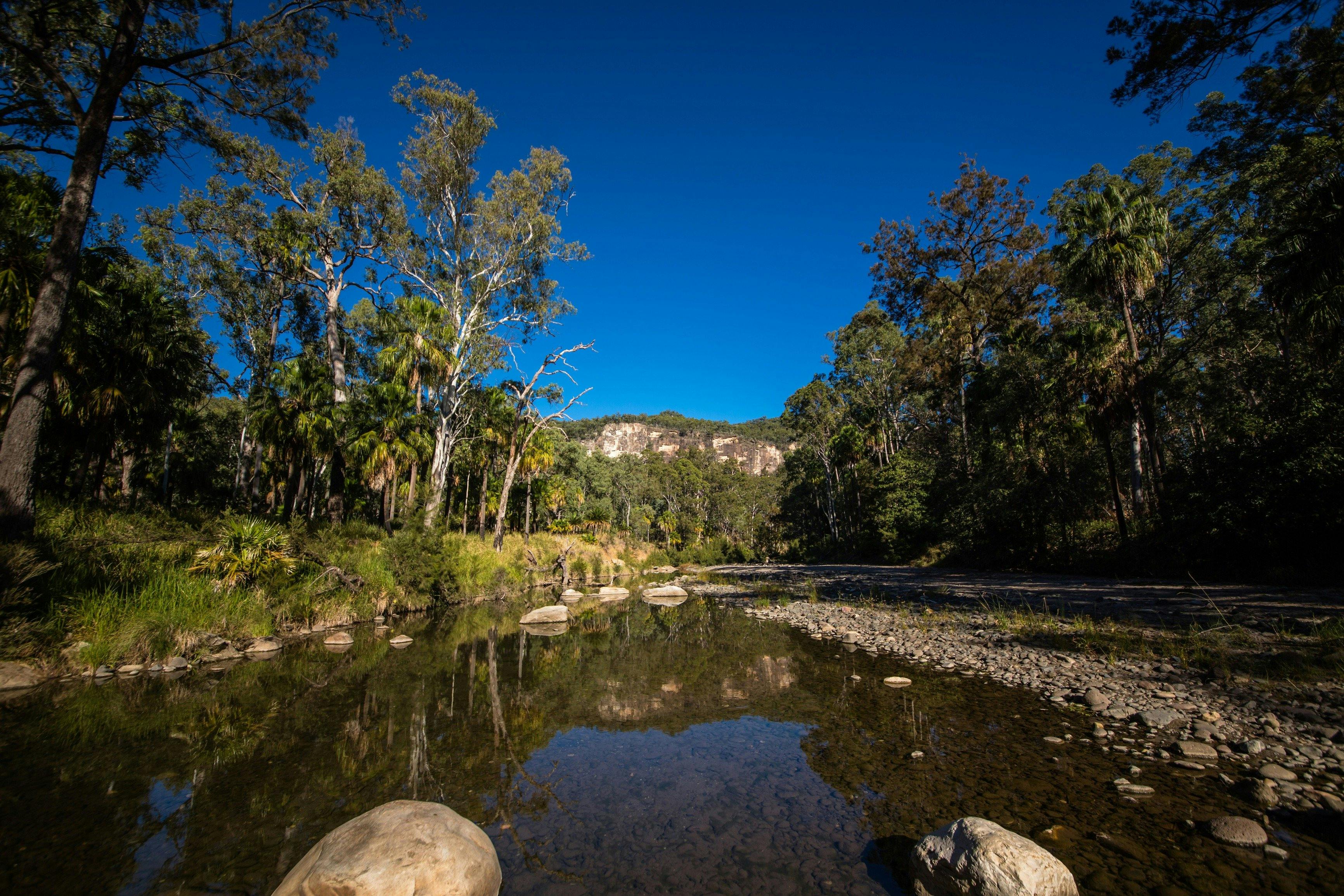 Enjoy the beautiful scenery along Carnarvon Creek