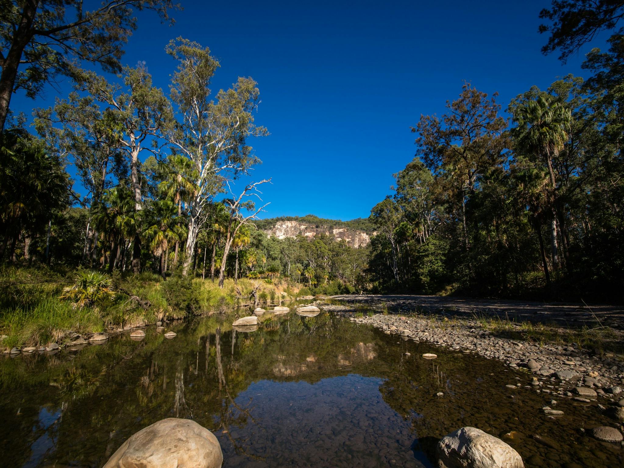 Enjoy the beautiful scenery along Carnarvon Creek