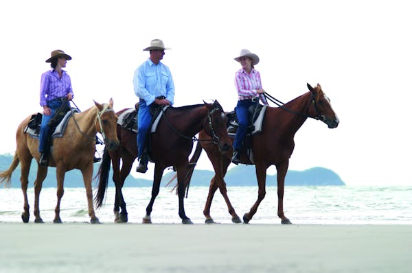 Horse Riding Wonga Beach
