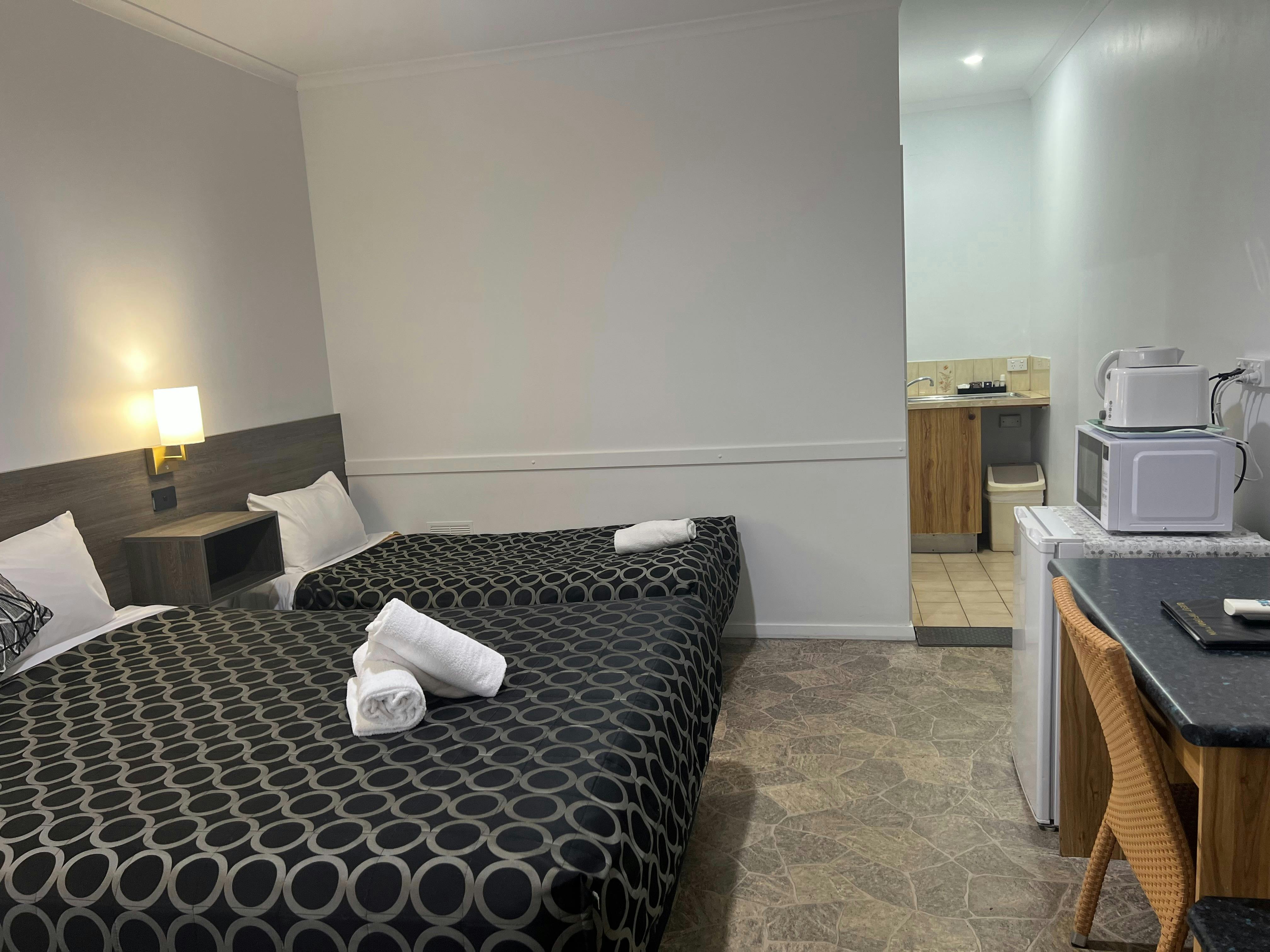 Queen or Twin Disability Accessm Room