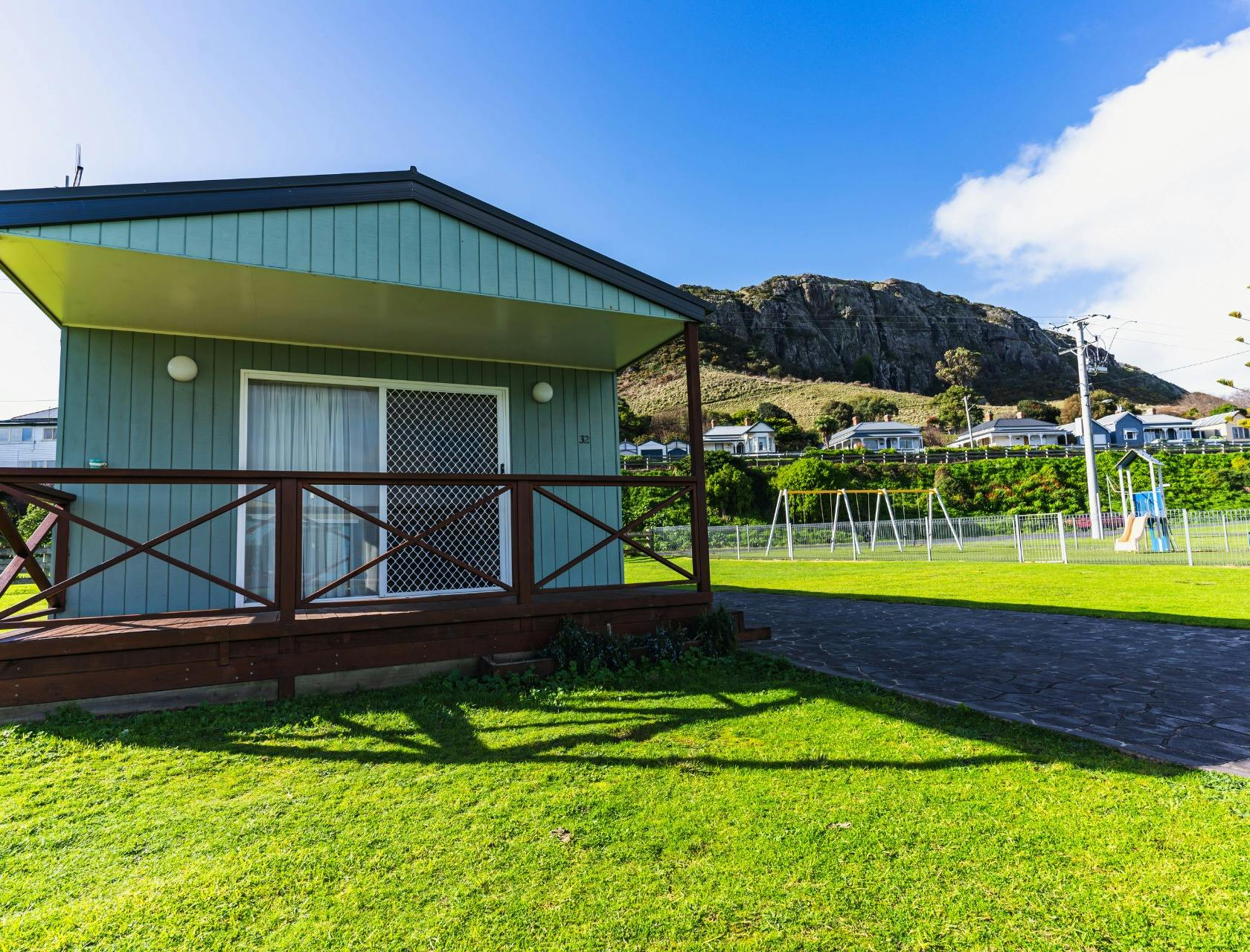 Waterview Cabin