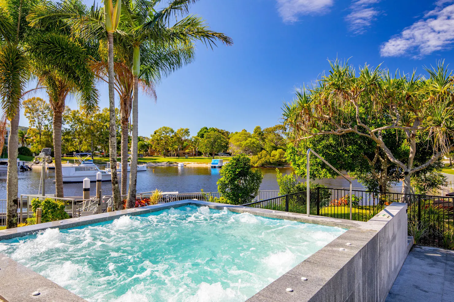 Culgoa Point Poolside Spa