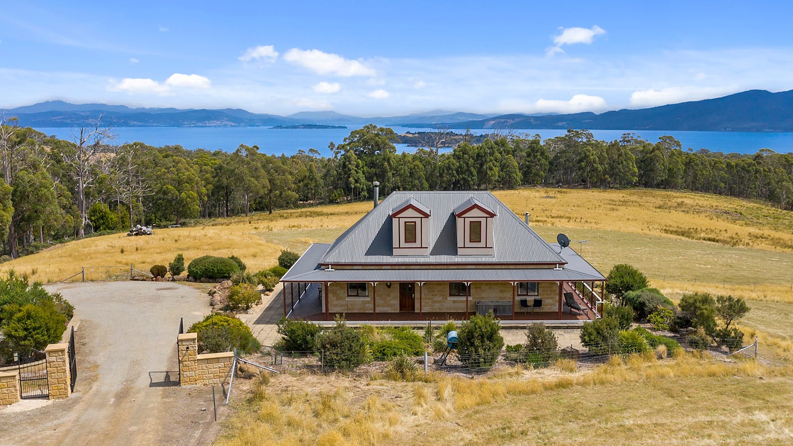 Manfield Country Bruny Island