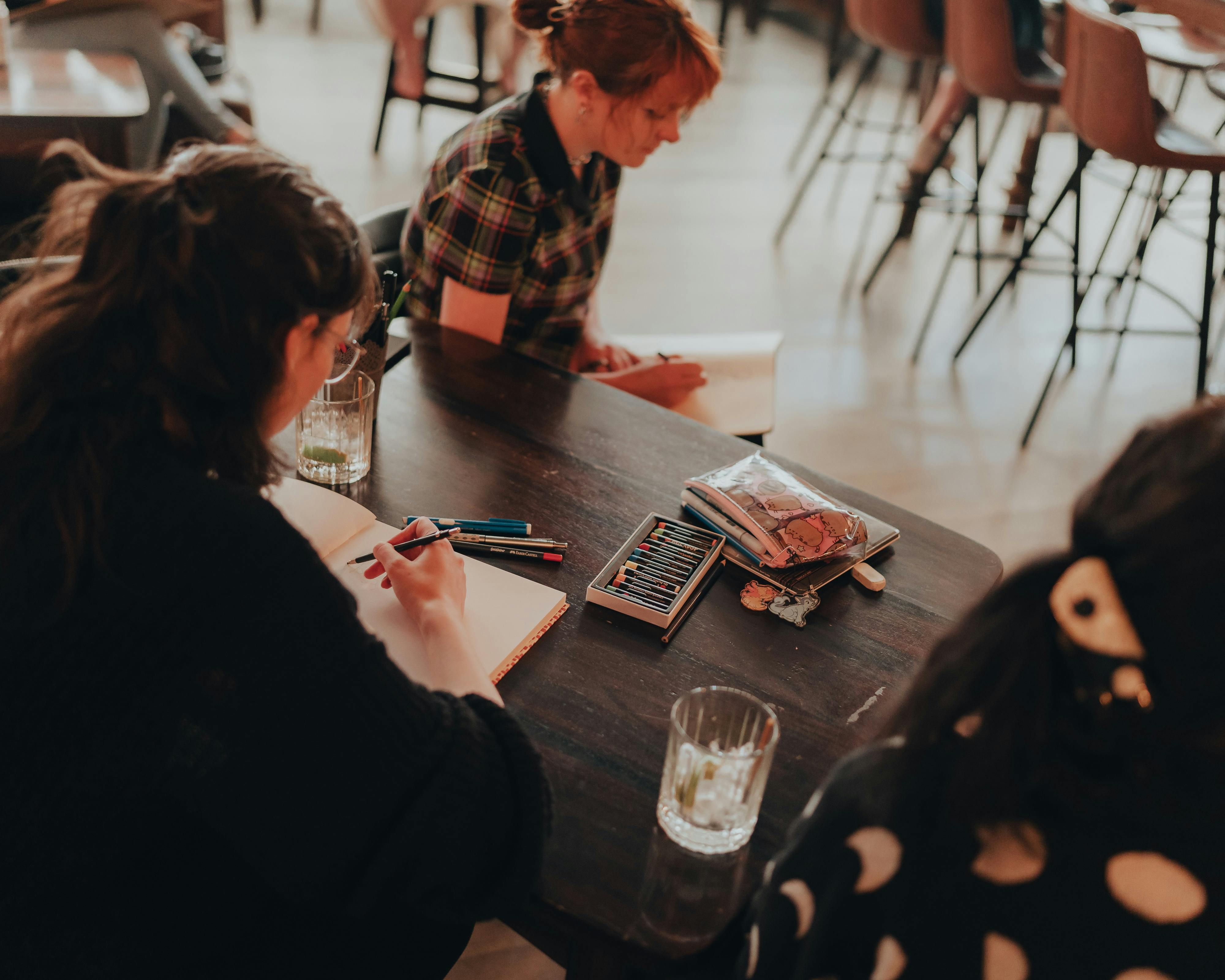 Sketchy Sunday Sesh | Life Drawing at PJs