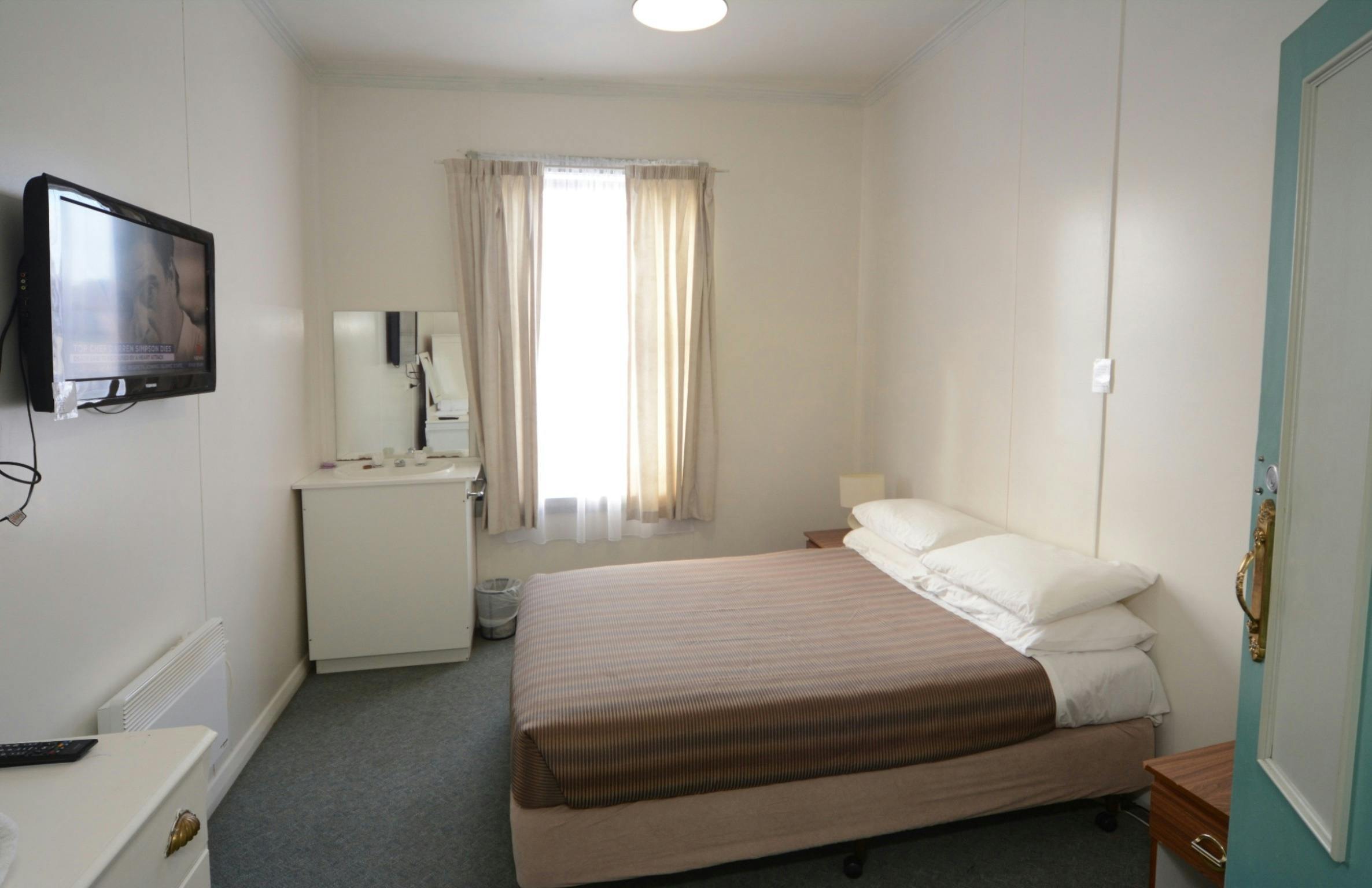 Hotel Ensuite Room