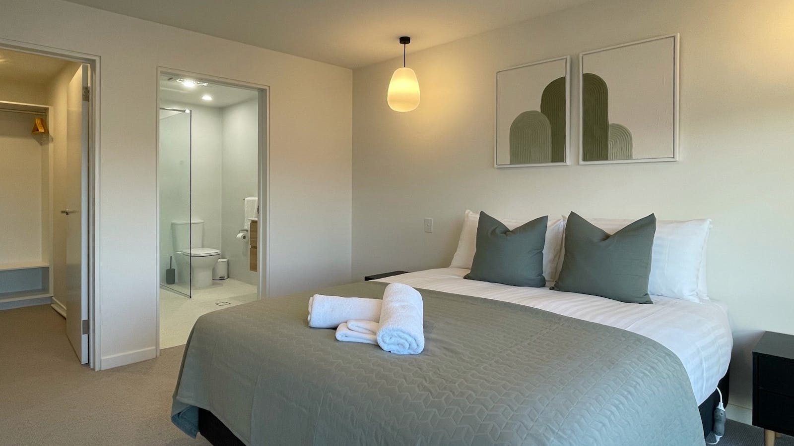 Master bedrooms with ensuite bathrooms