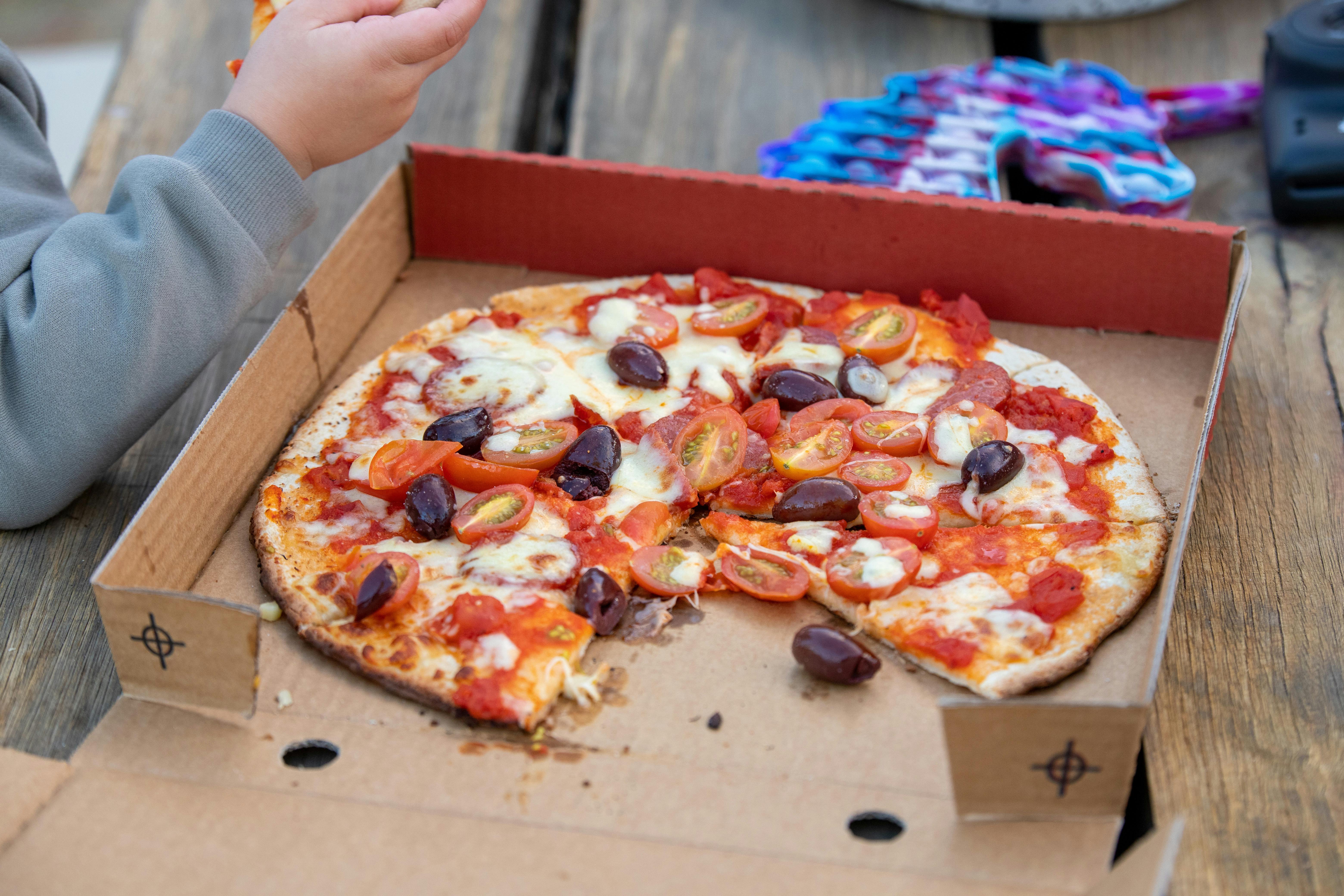 Winter Warmer Pizza Night & Mini Golf Combo