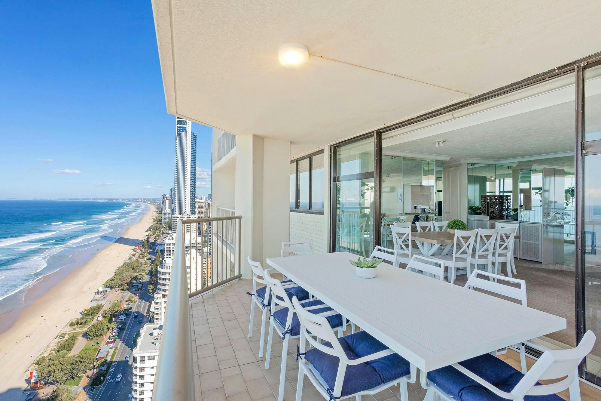 Northstar at Imperial Surf - Gold Coast - Balcony Dining and View c