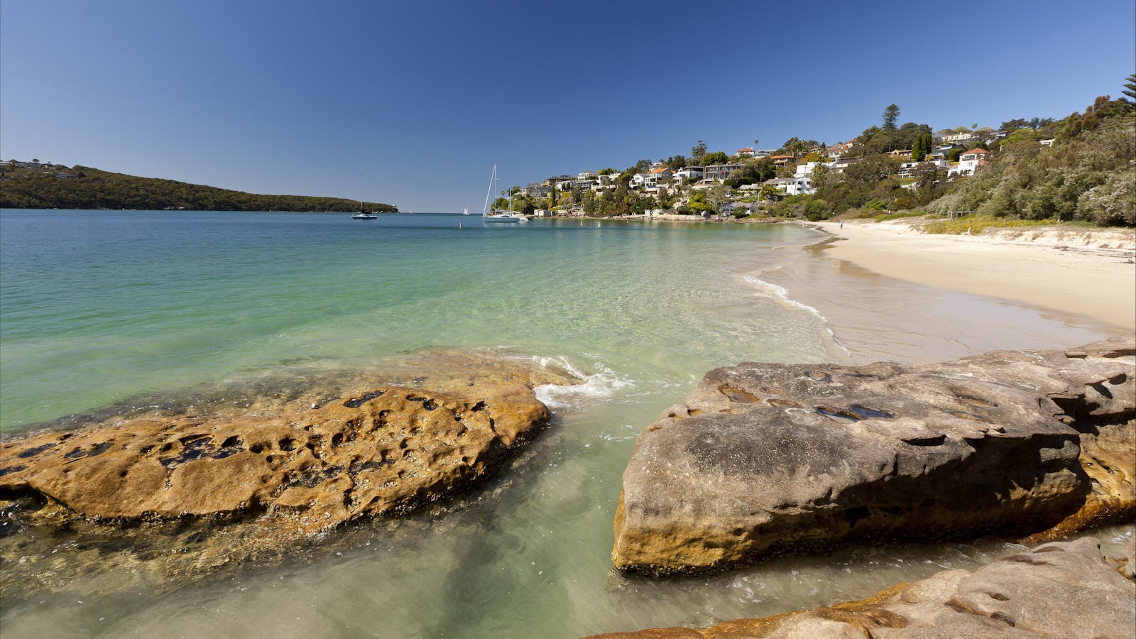 Chinamans Beach
