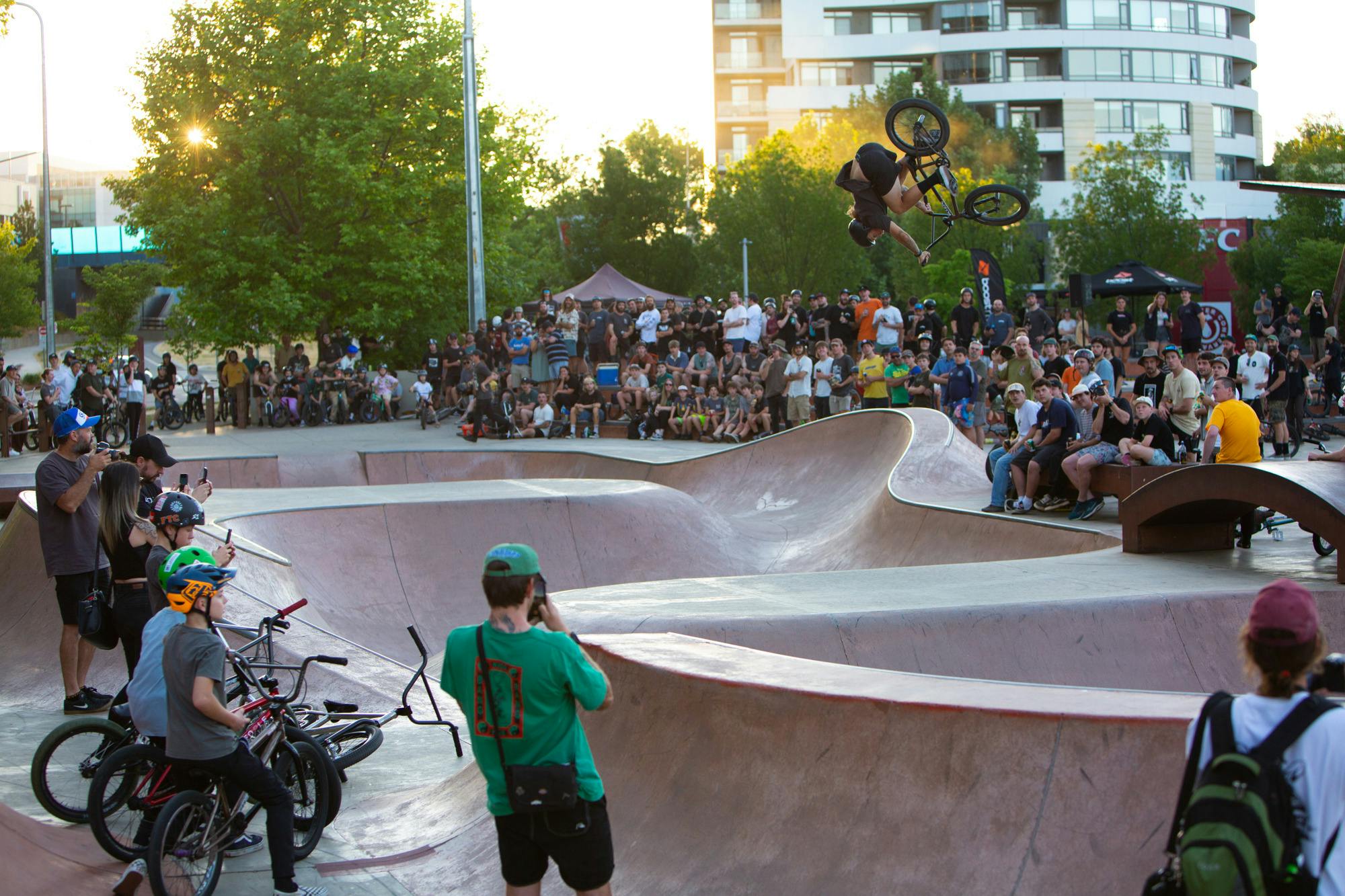 Jason Watts riding Belconnen skatepark at ACT JAM 2023 with crowd in background