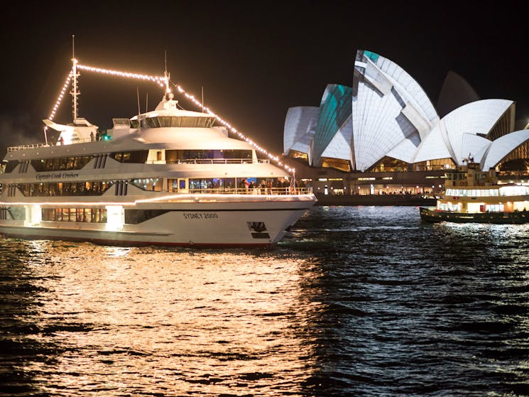 Captain Cook Cruises Sydney Harbour Sydney 2000