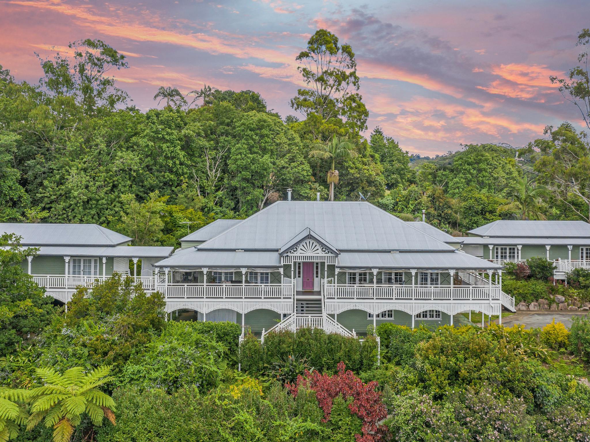 Nestled in the beautiful rainforests of Mount Glorious Nestled in the beautiful rainforests of Mount Glorious