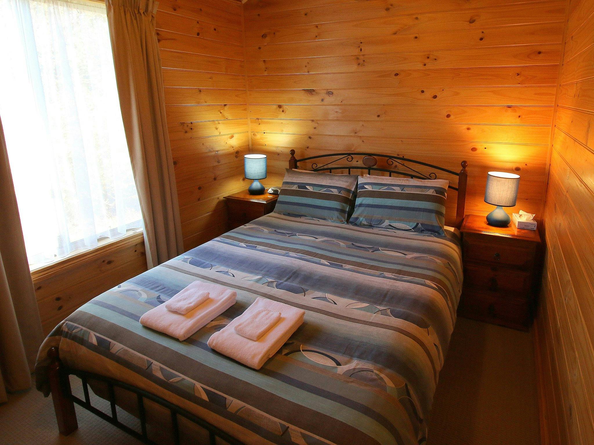 Kookaburra Queen Bedroom