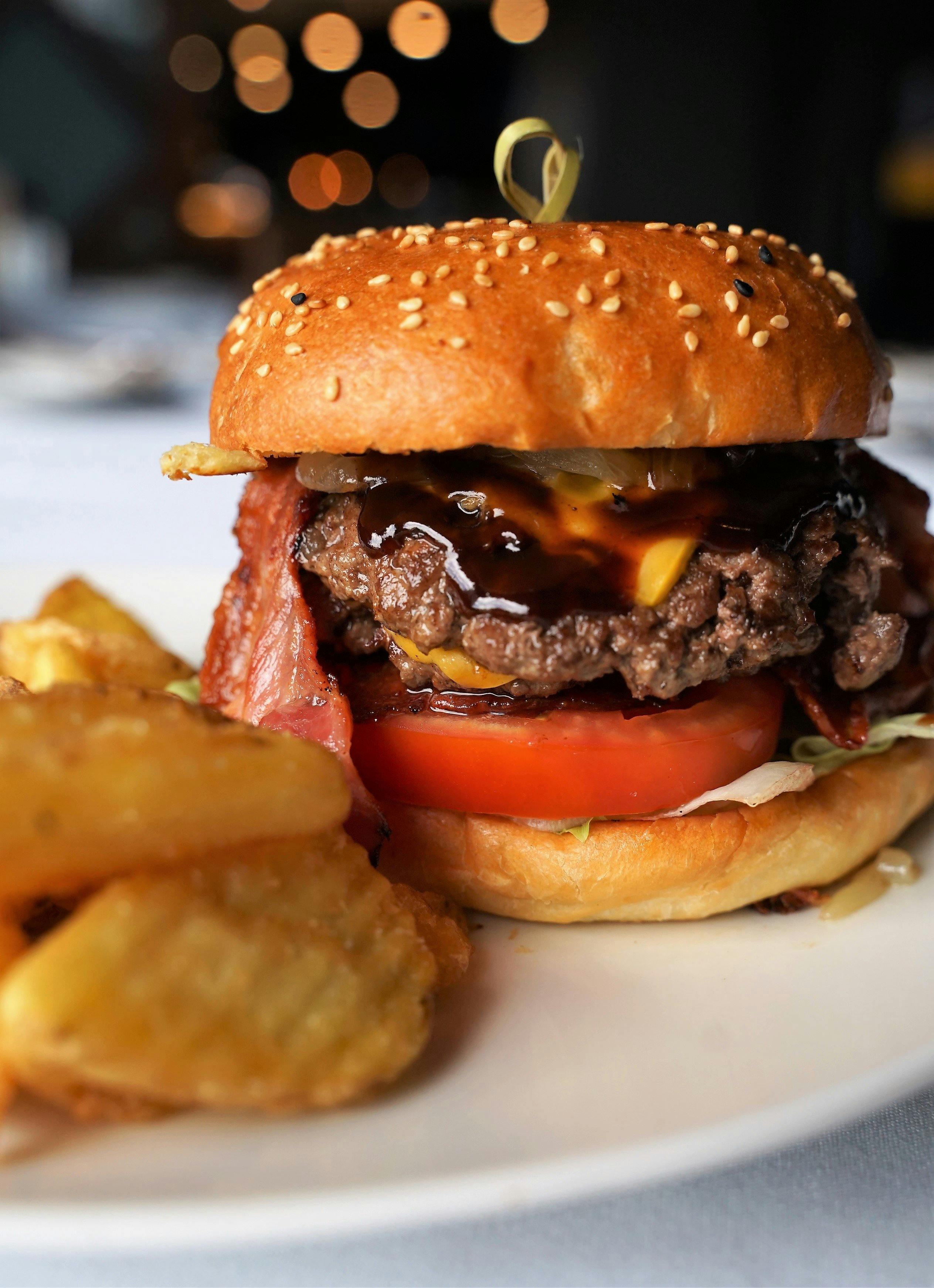 Smash burger and chips