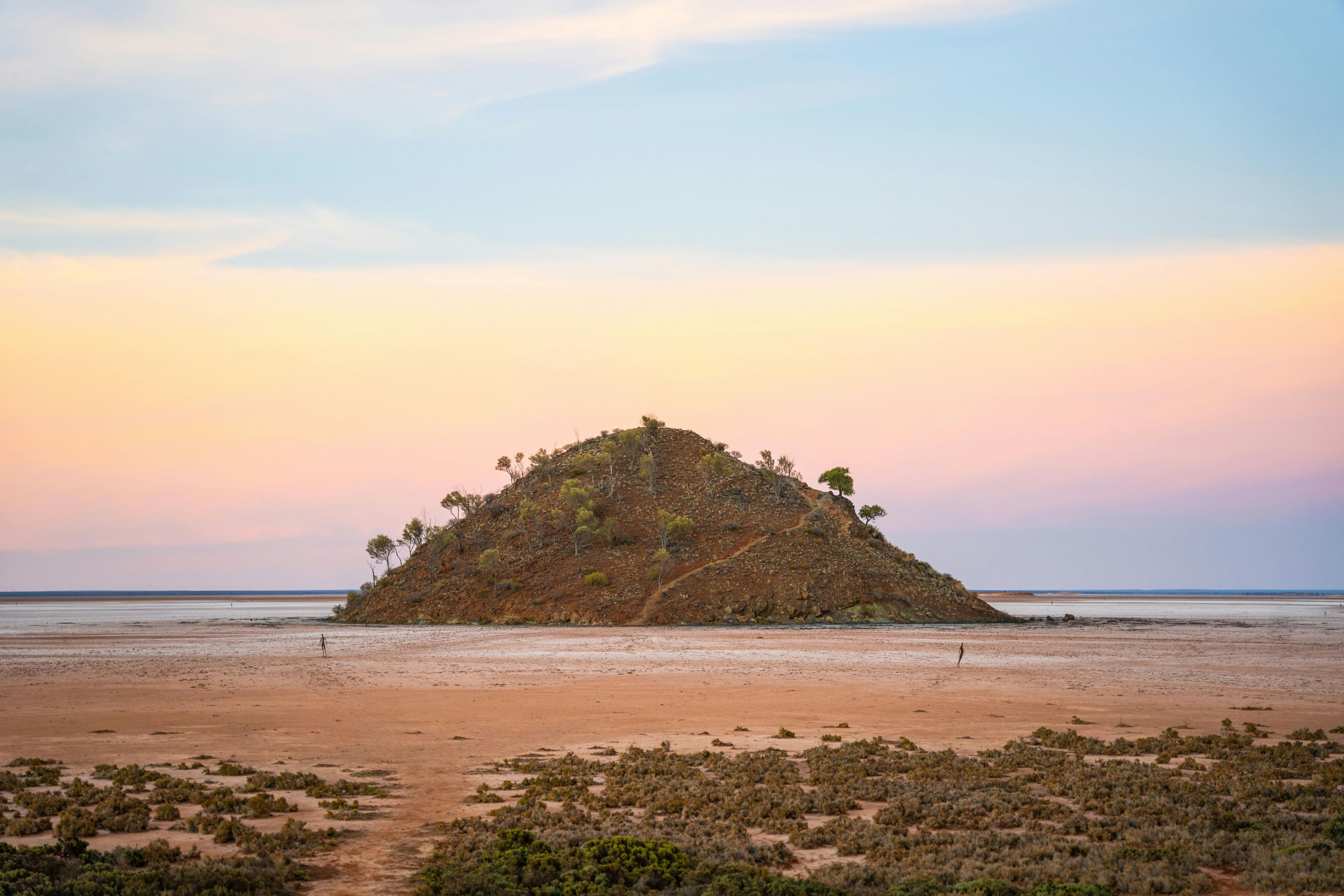 Lake Ballard Hill And artwork statues
