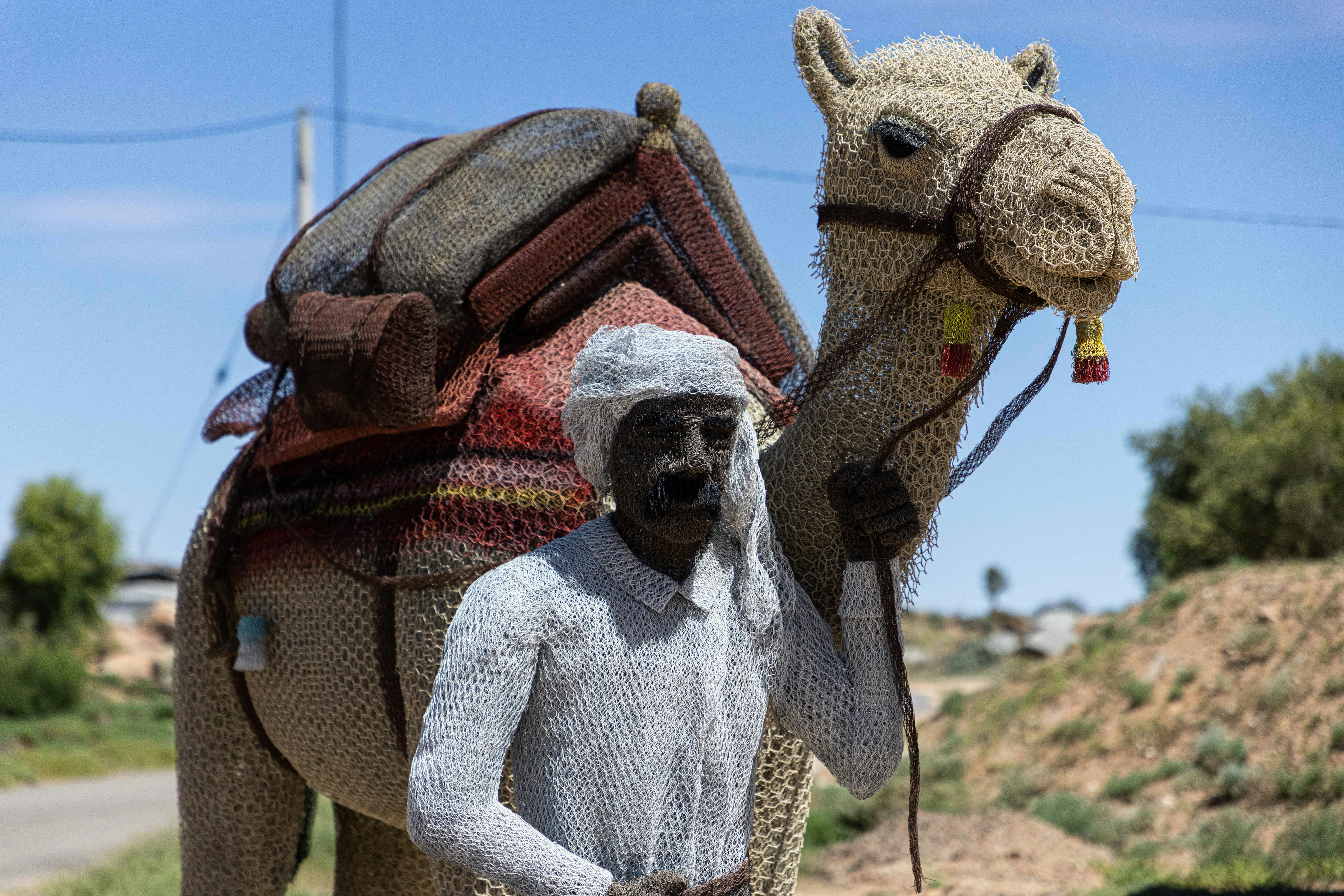 Cameleer sculpture Tibooburra