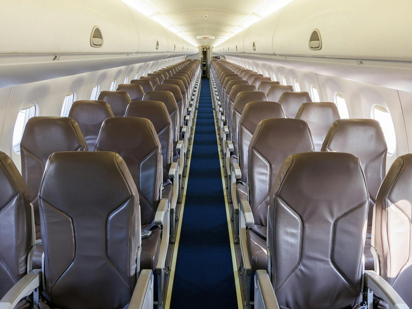 Embraer E190 -Interior | Leather Seats