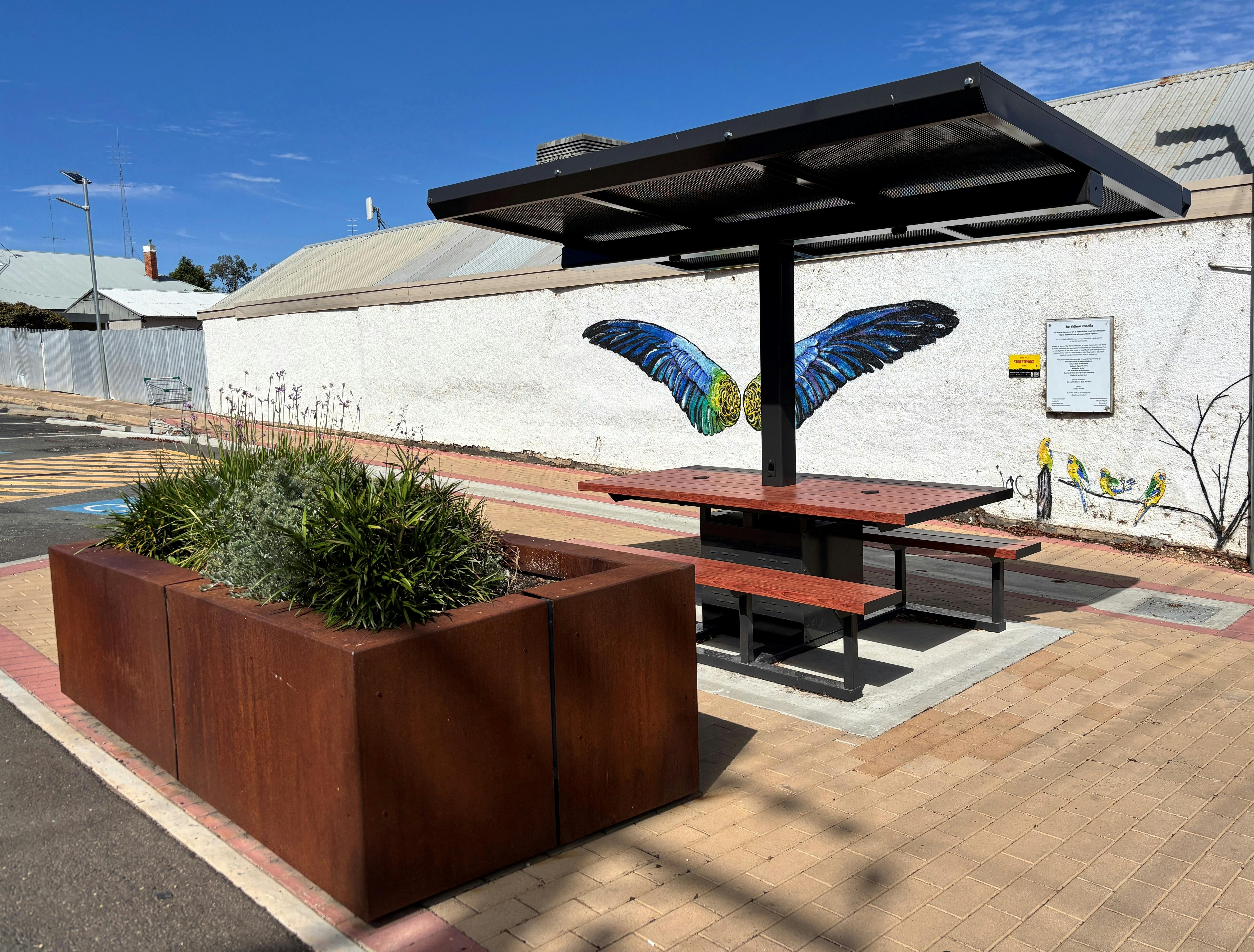 Waikerie Solar Picnic Bench