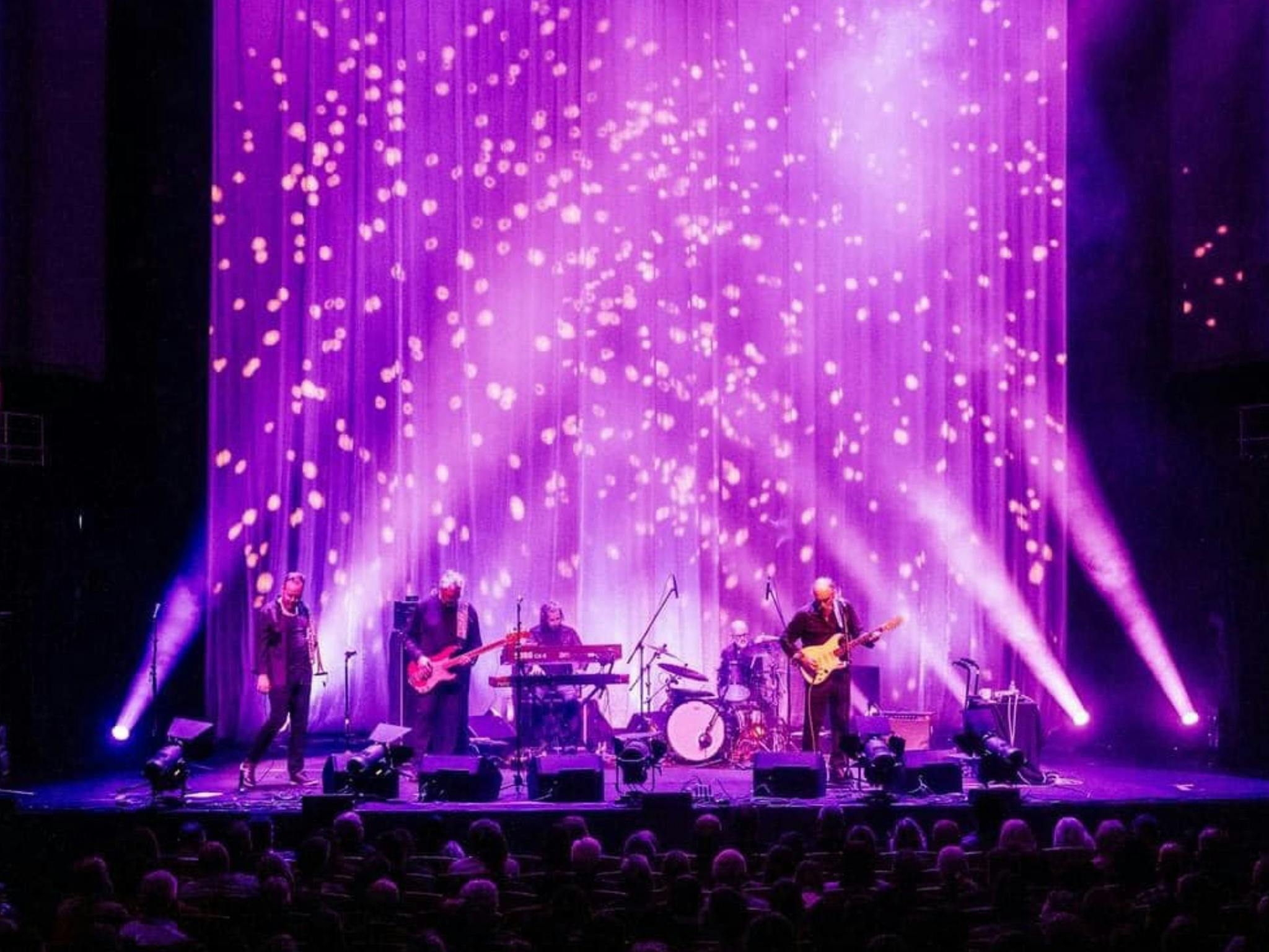 The Exploding Universe of Ed Kuepper