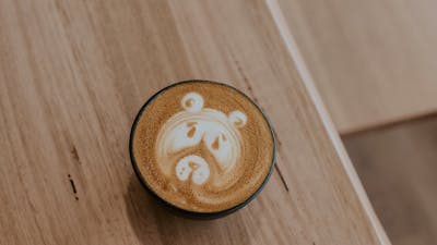 Bear latte art