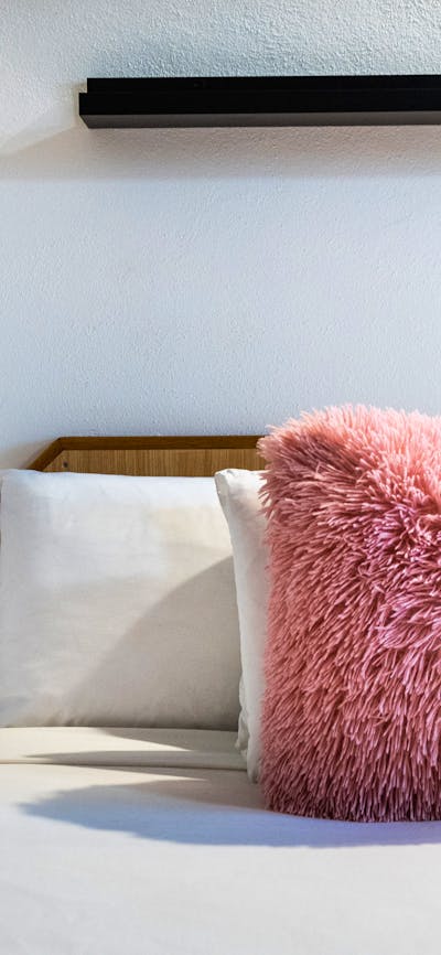 Fresh linen included with all stays