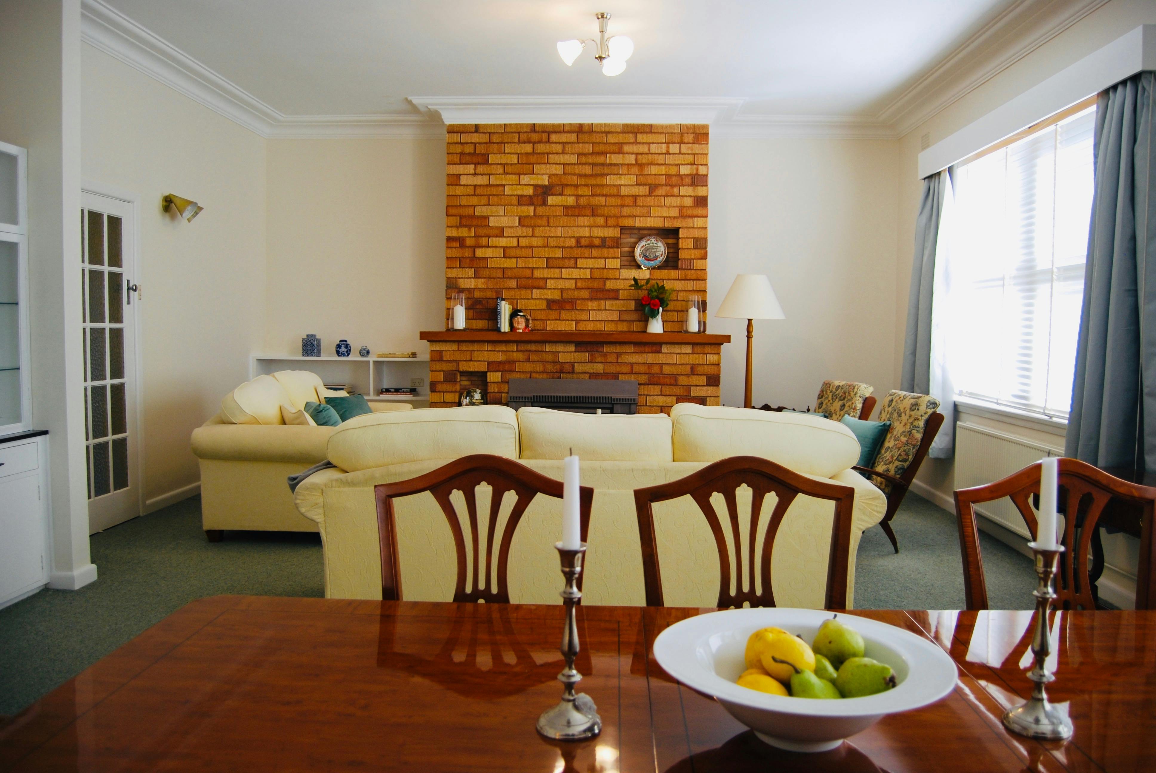 Grand residence in the heart of Crookwell NSW Holidays