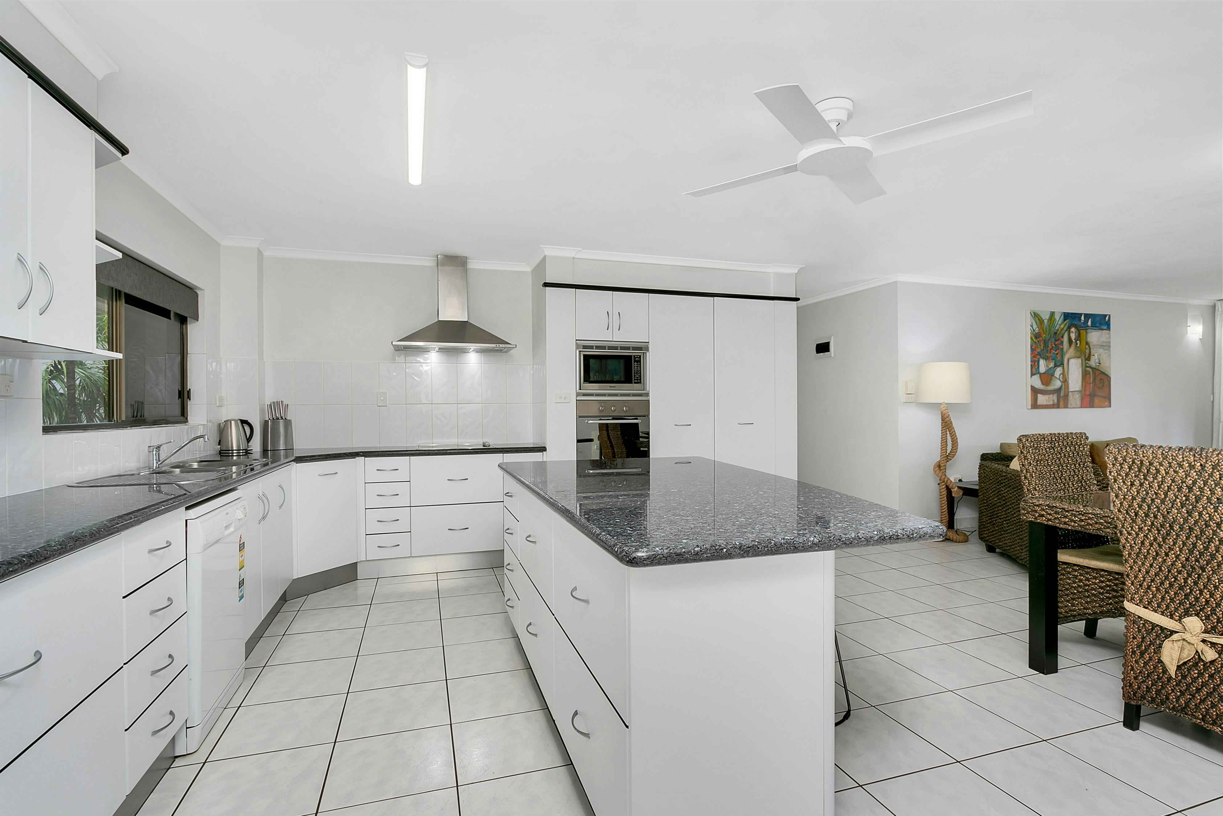 3 Bedroom Superior Sea View Apartment