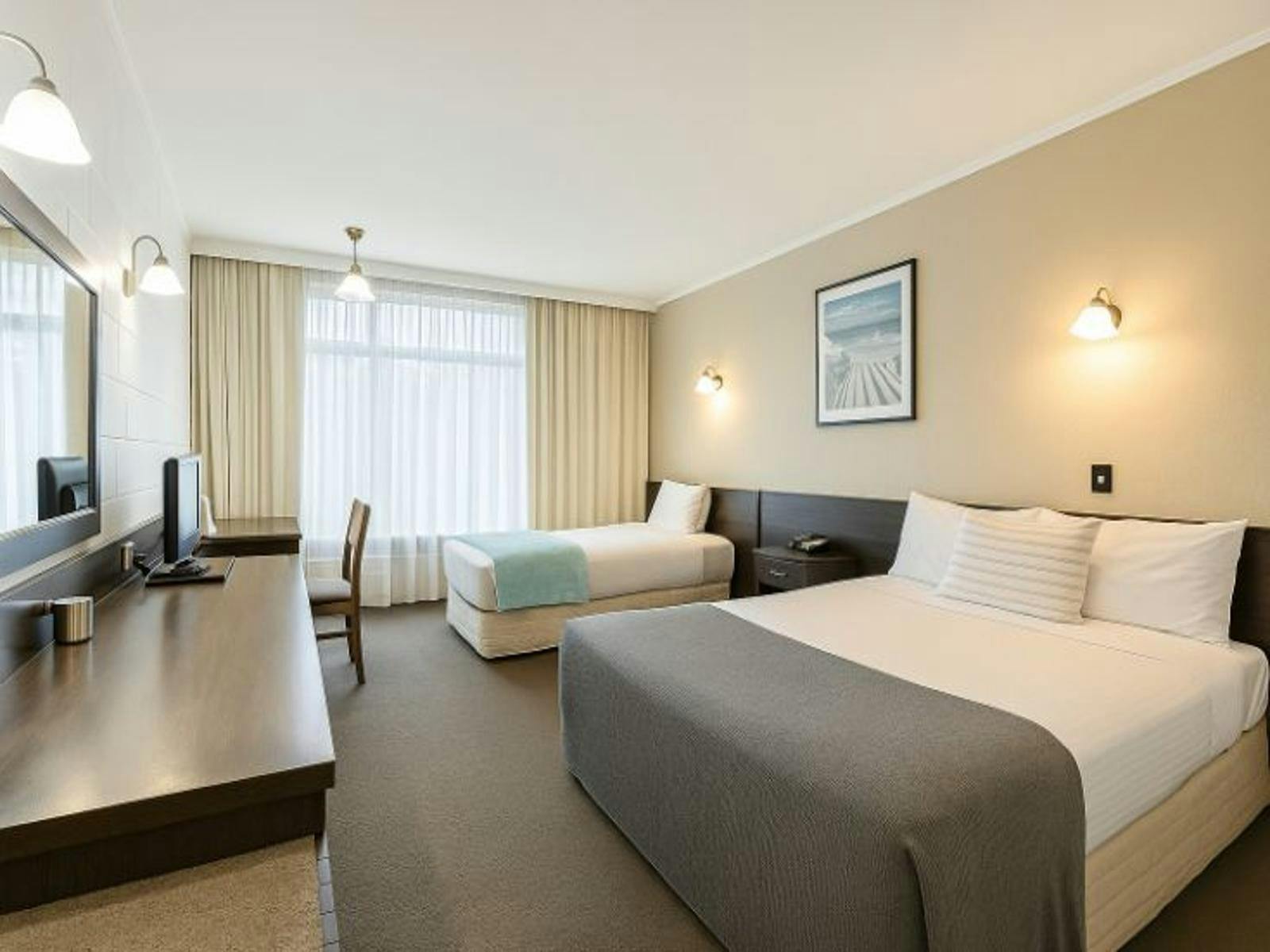 Garden View Queen & Single