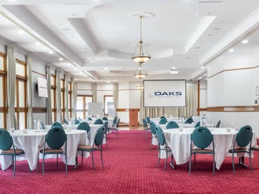 oaks Gladstone Grand Hotel oaks Gladstone Grand Hotel