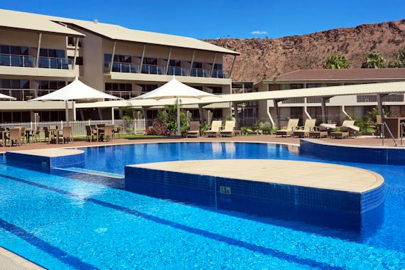 Crowne Plaza Alice Springs Lasseters