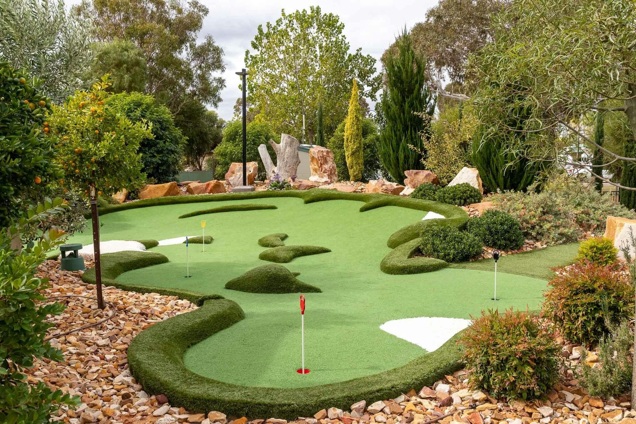 Berri Riverside Holiday Park Mini Golf Course