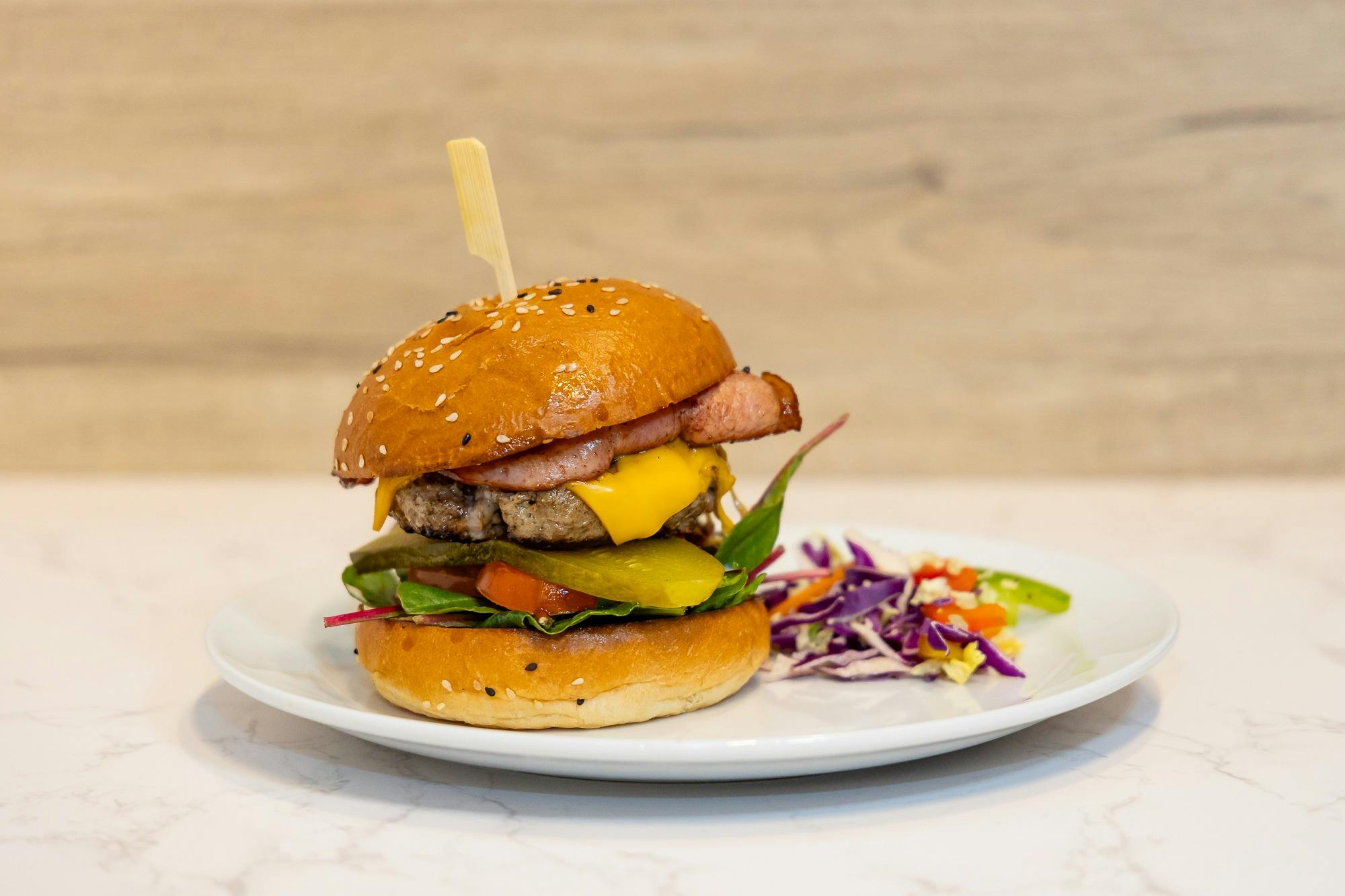 Lazy George Rindfleischburger