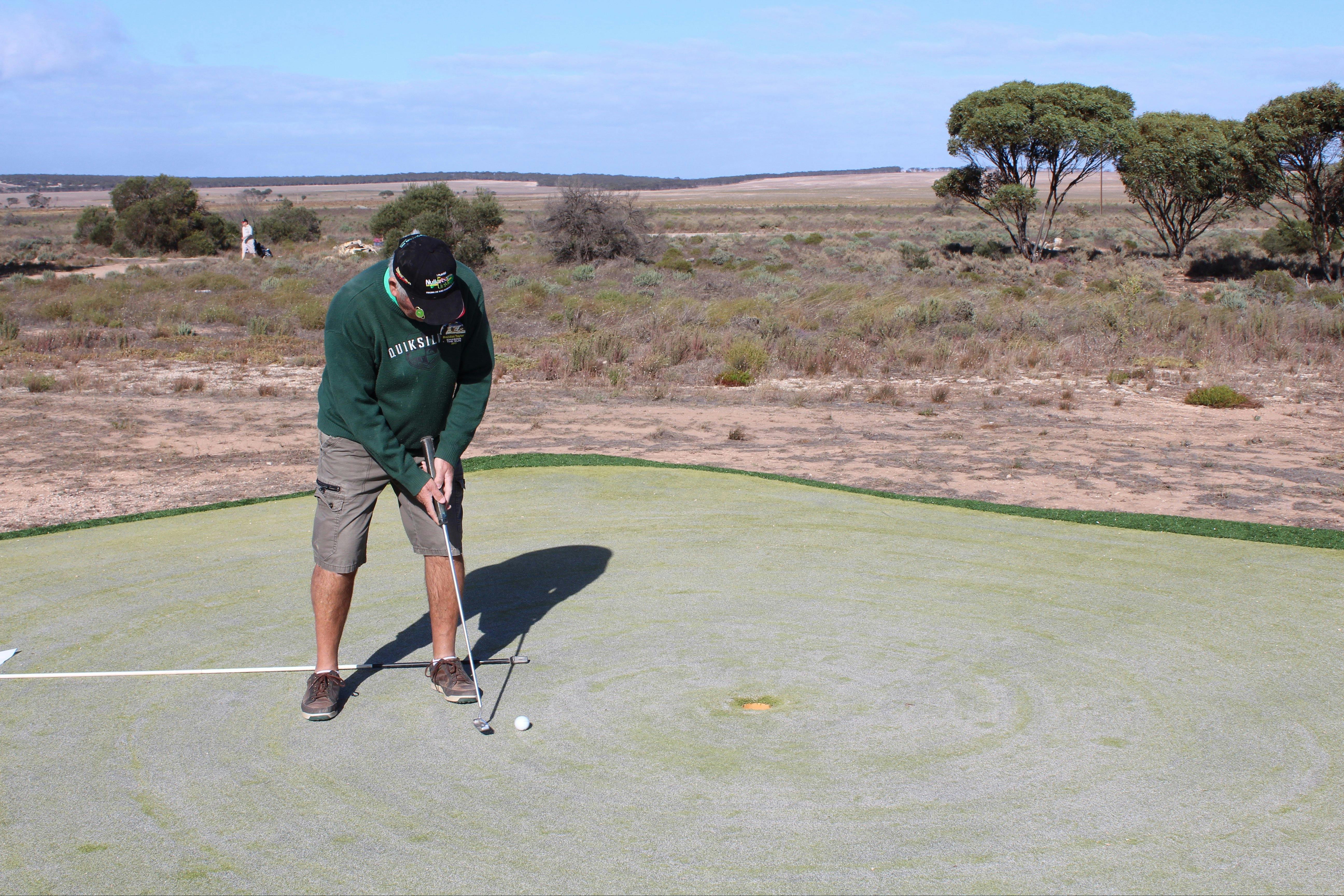 Nullarbor Links - World's Longest Golf Course Australia