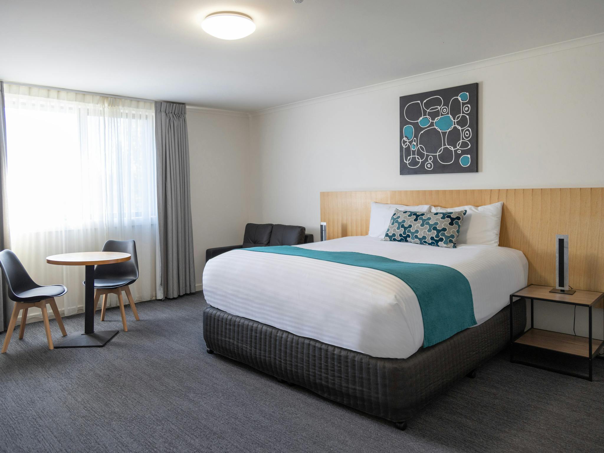 Executive King Room with Spa & Shower