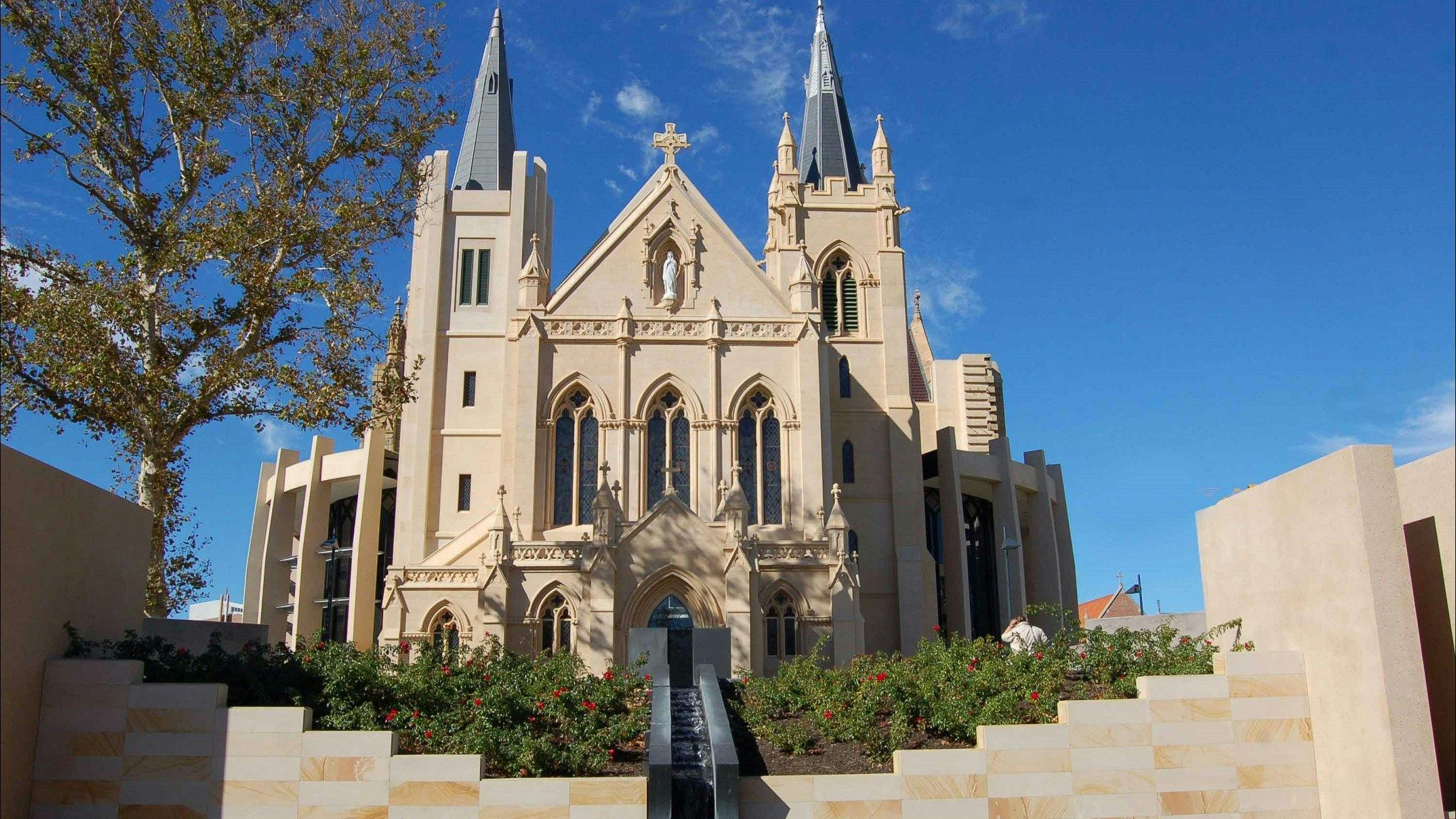 聖マリア大聖堂 (St Mary's Cathedral) - 見どころ - Tourism