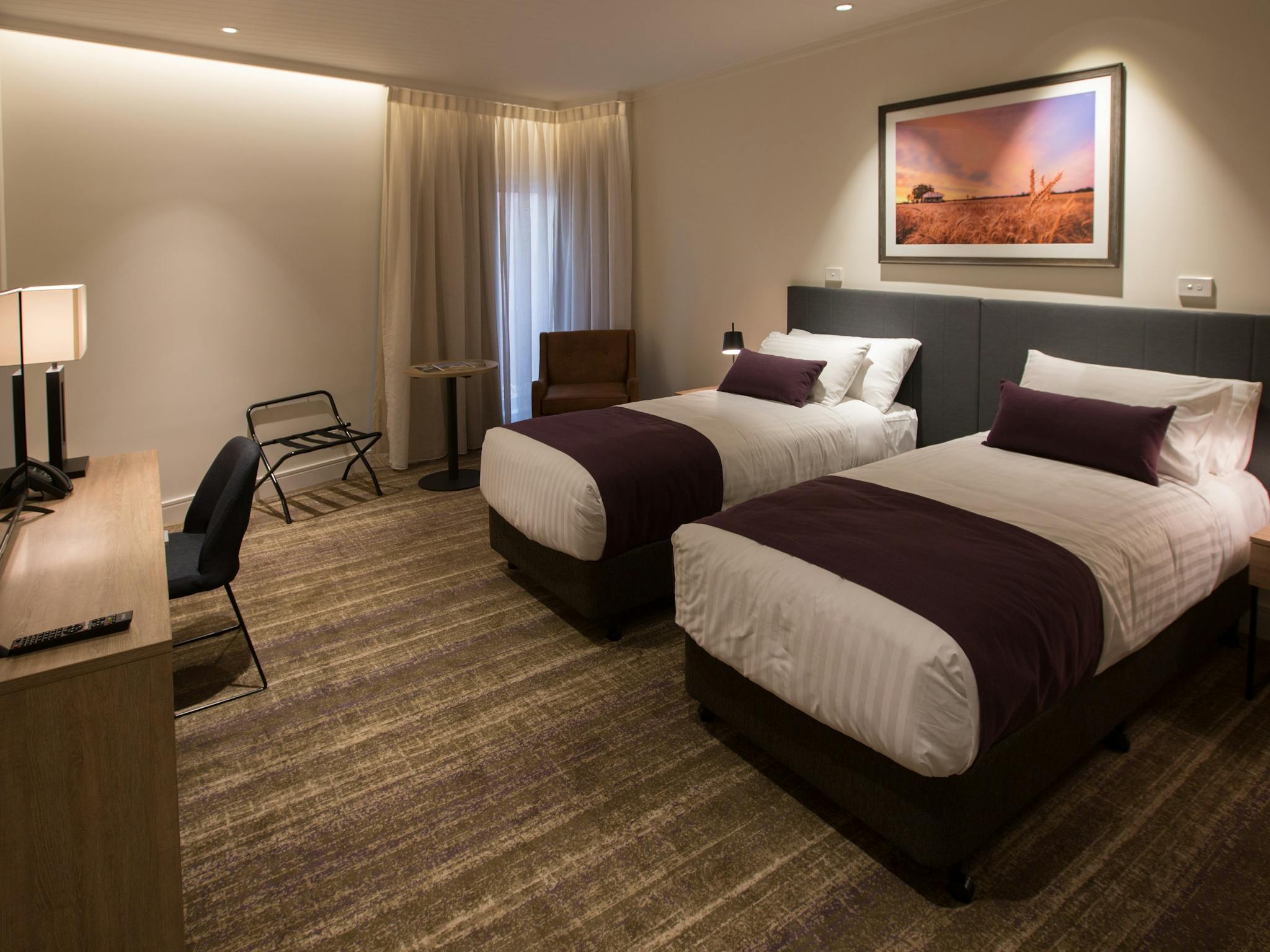 Twin Room Twin Room