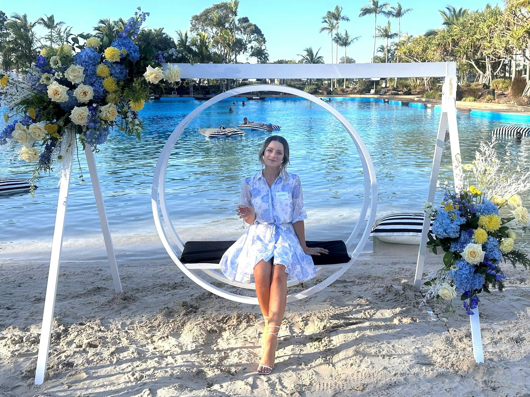 Swing Lagoon Florals Swing Lagoon Florals