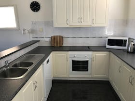 dishwasher, oven and microwave and full kitchen facilities are available