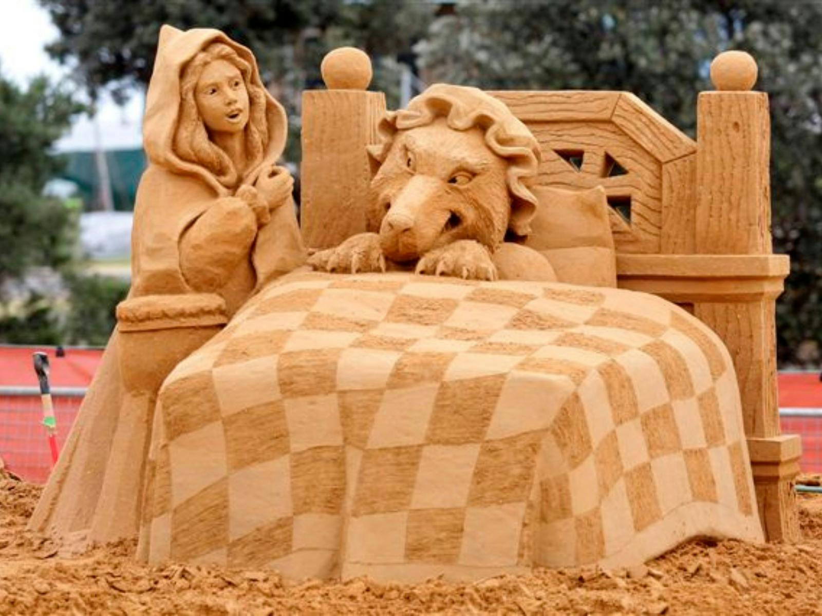 Australian Sand Sculpting Championship - The Villains Of Storytime