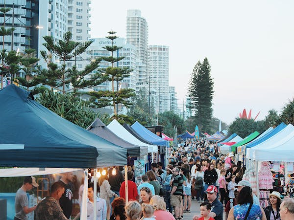 Surfers Paradise Beachfront Markets