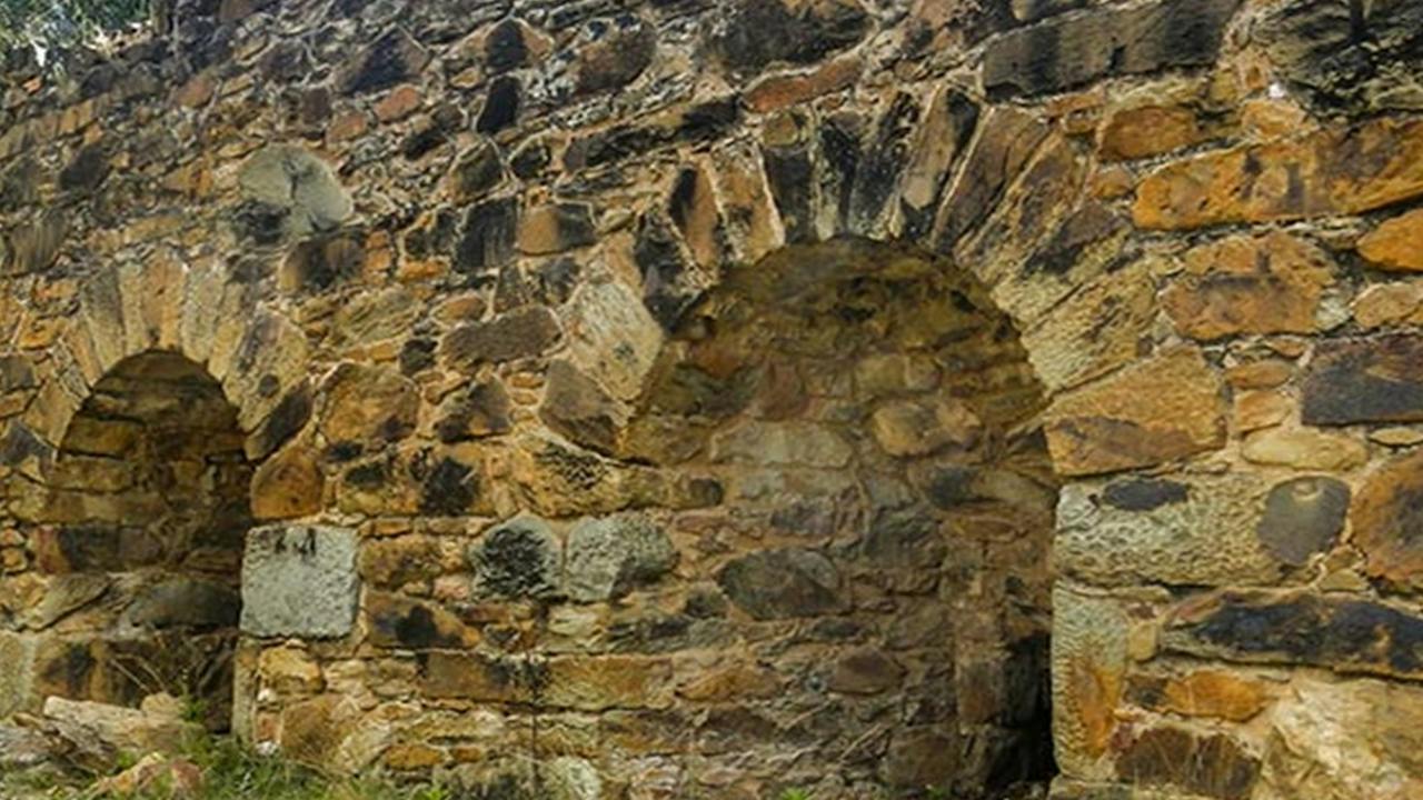 Cornish Quartz roasting pits